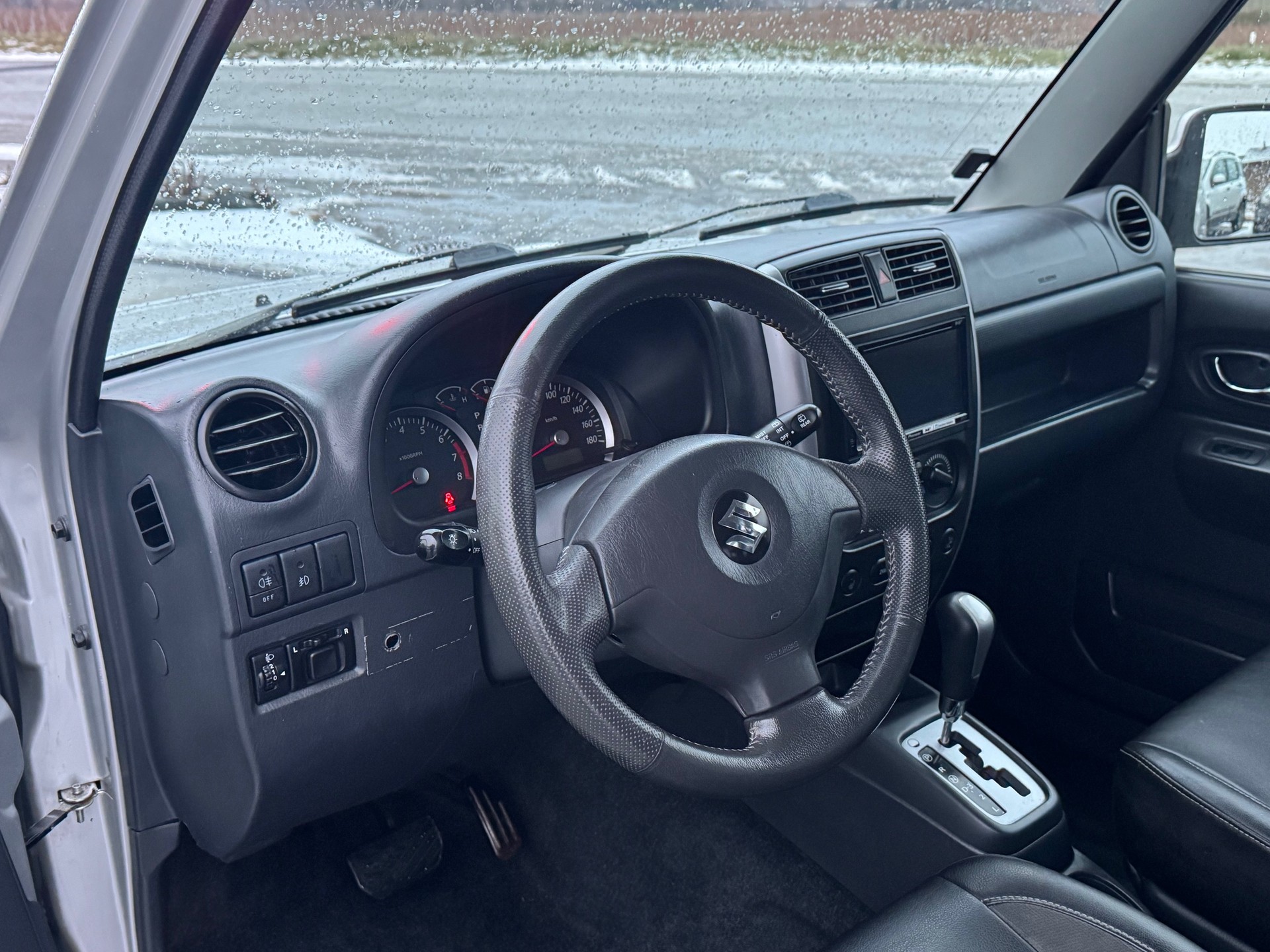 SUZUKI Jimny 1.3 16V GL Top Indigo Automatic-image-8