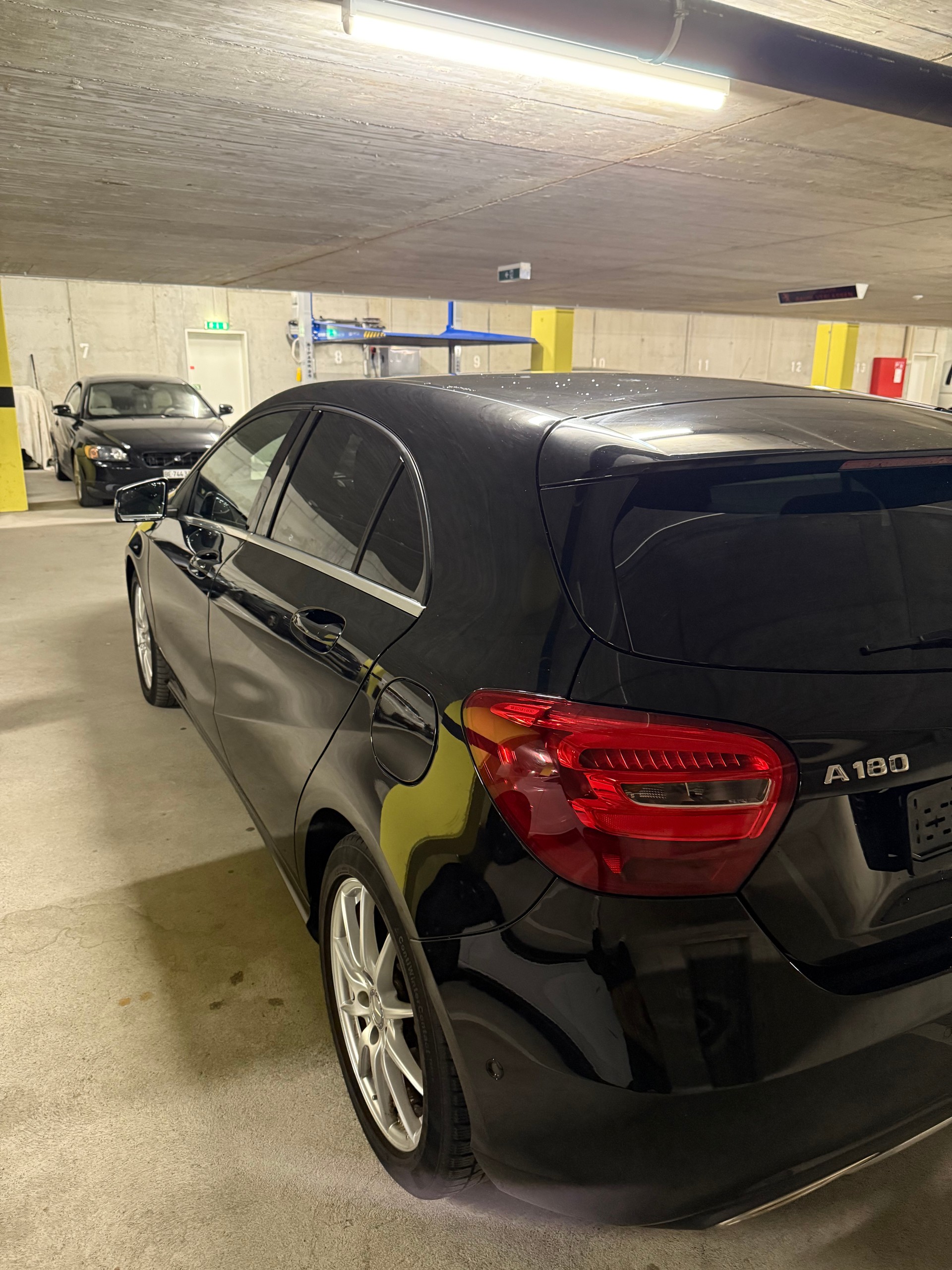 MERCEDES-BENZ A 180 Urban 7G-DCT-image-6