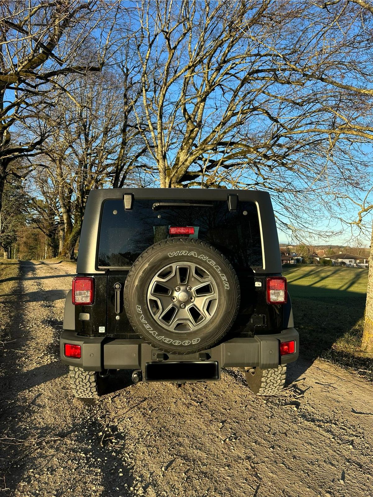 JEEP Wrangler 2.8CRD Unlimited Rubicon Automatic-image-2