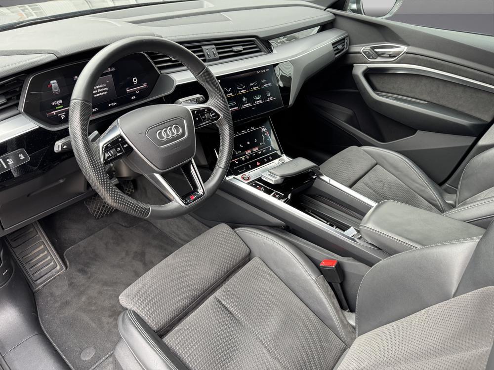 AUDI e-tron S quattro (Ch-Fahrzeug)-image-6