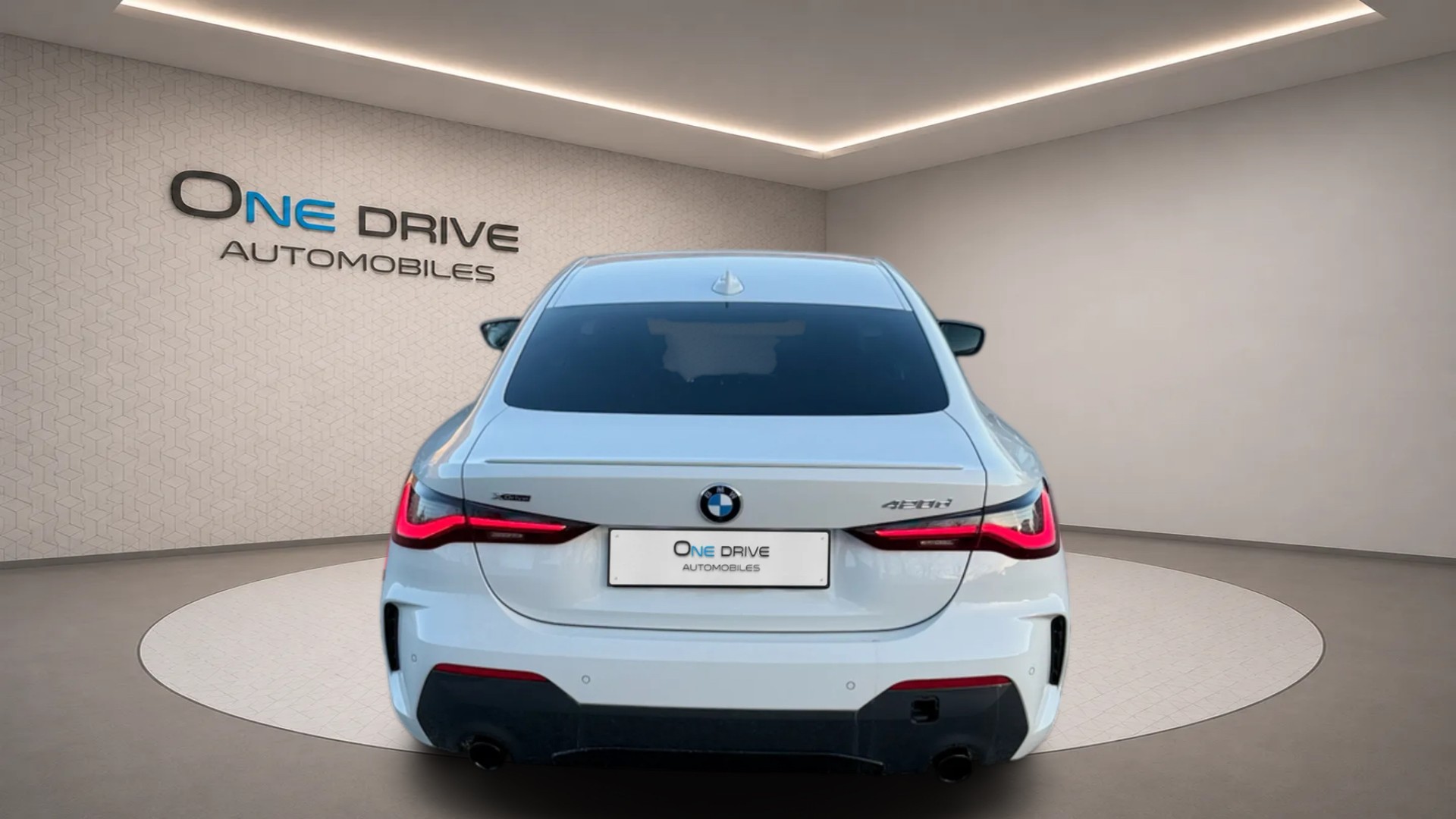 BMW 420d xDrive 48V Coupé M Sport Steptronic-image-5