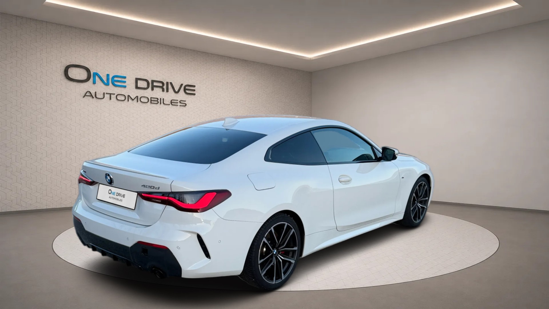 BMW 420d xDrive 48V Coupé M Sport Steptronic-image-6