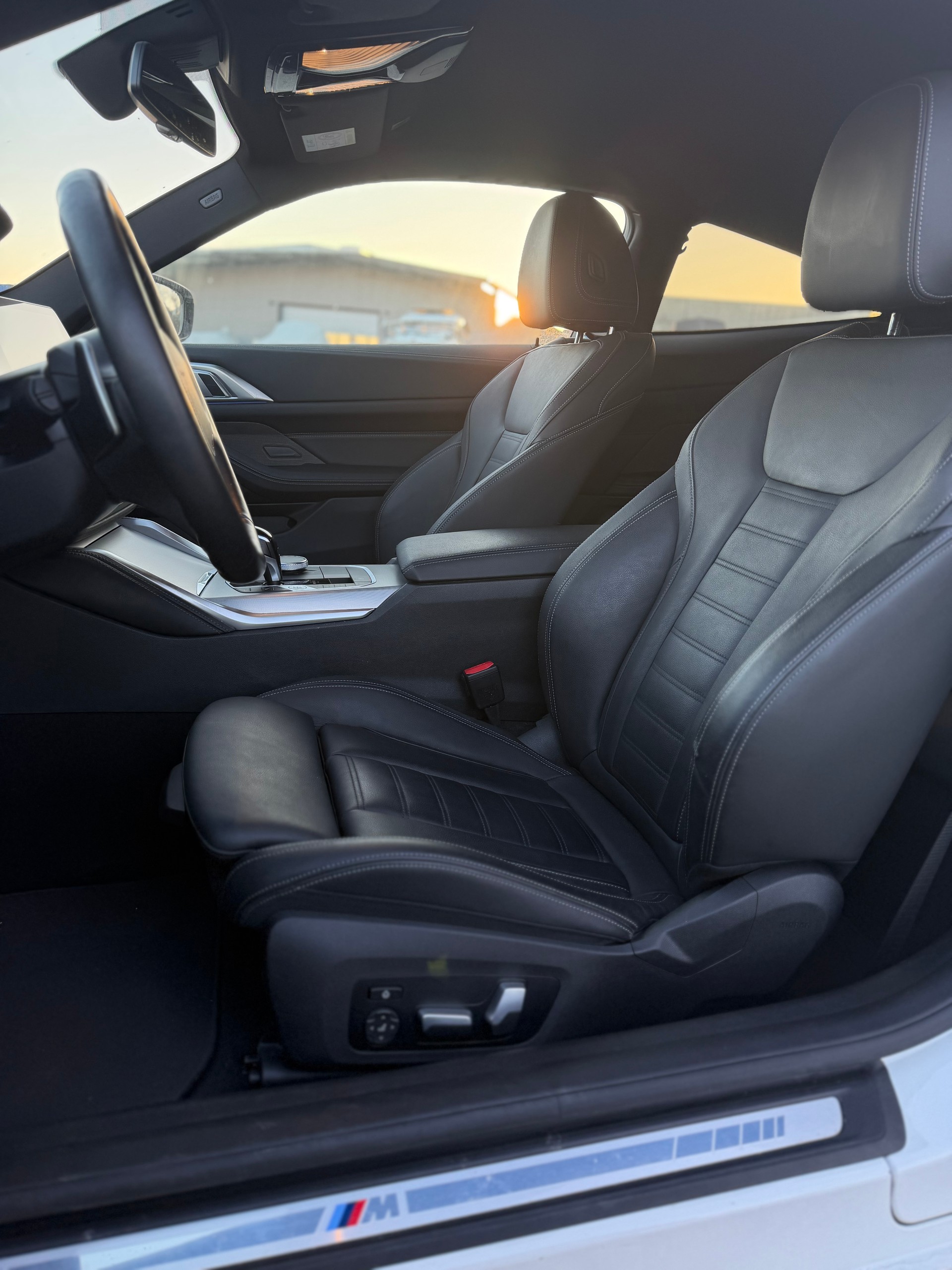 BMW 420d xDrive 48V Coupé M Sport Steptronic-image-11