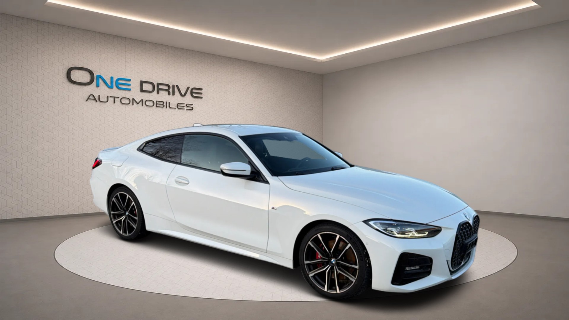 BMW 420d xDrive 48V Coupé M Sport Steptronic-image-0
