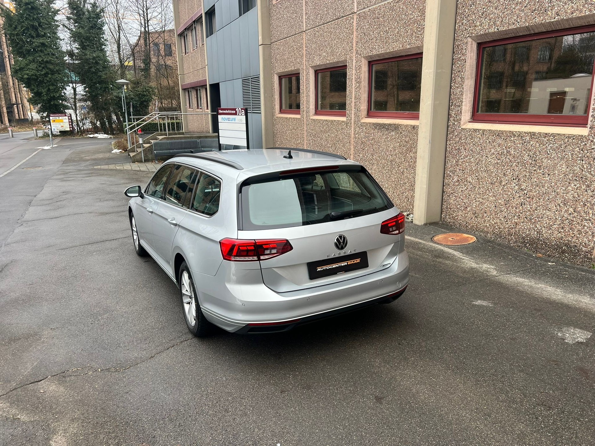VW Passat 2.0 TDI BMT Business 4Motion DSG-image-6