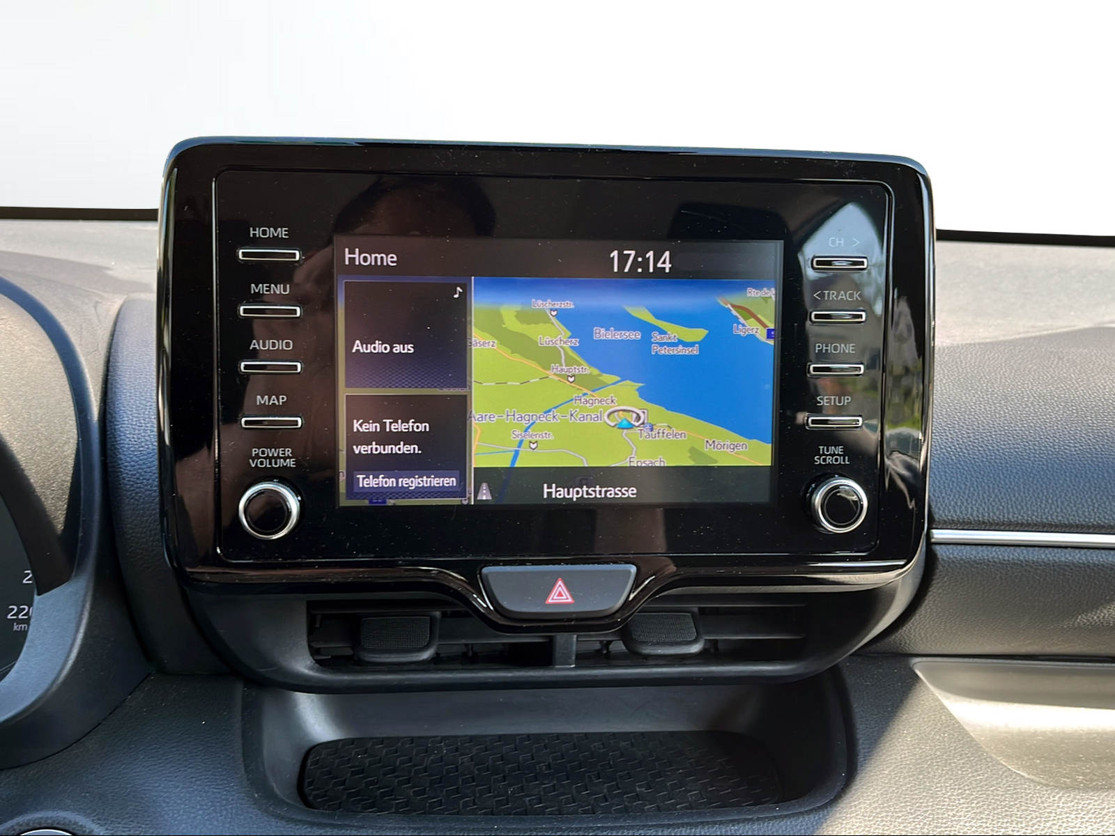 TOYOTA Yaris 1.5 Comfort e-CVT-image-10