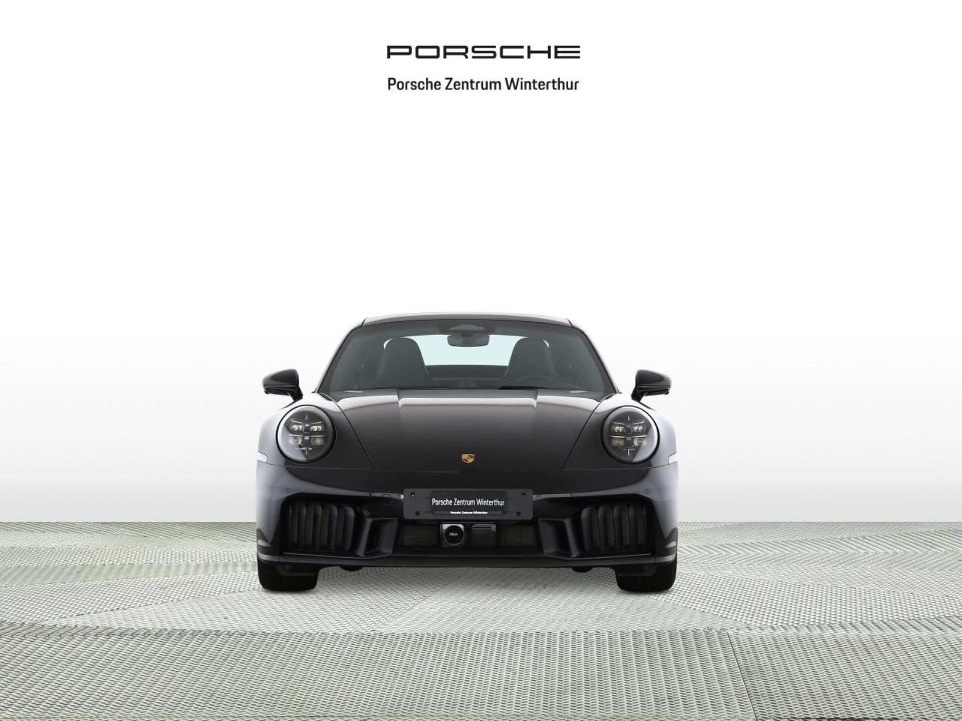 PORSCHE 911 Carrera GTS-image-5