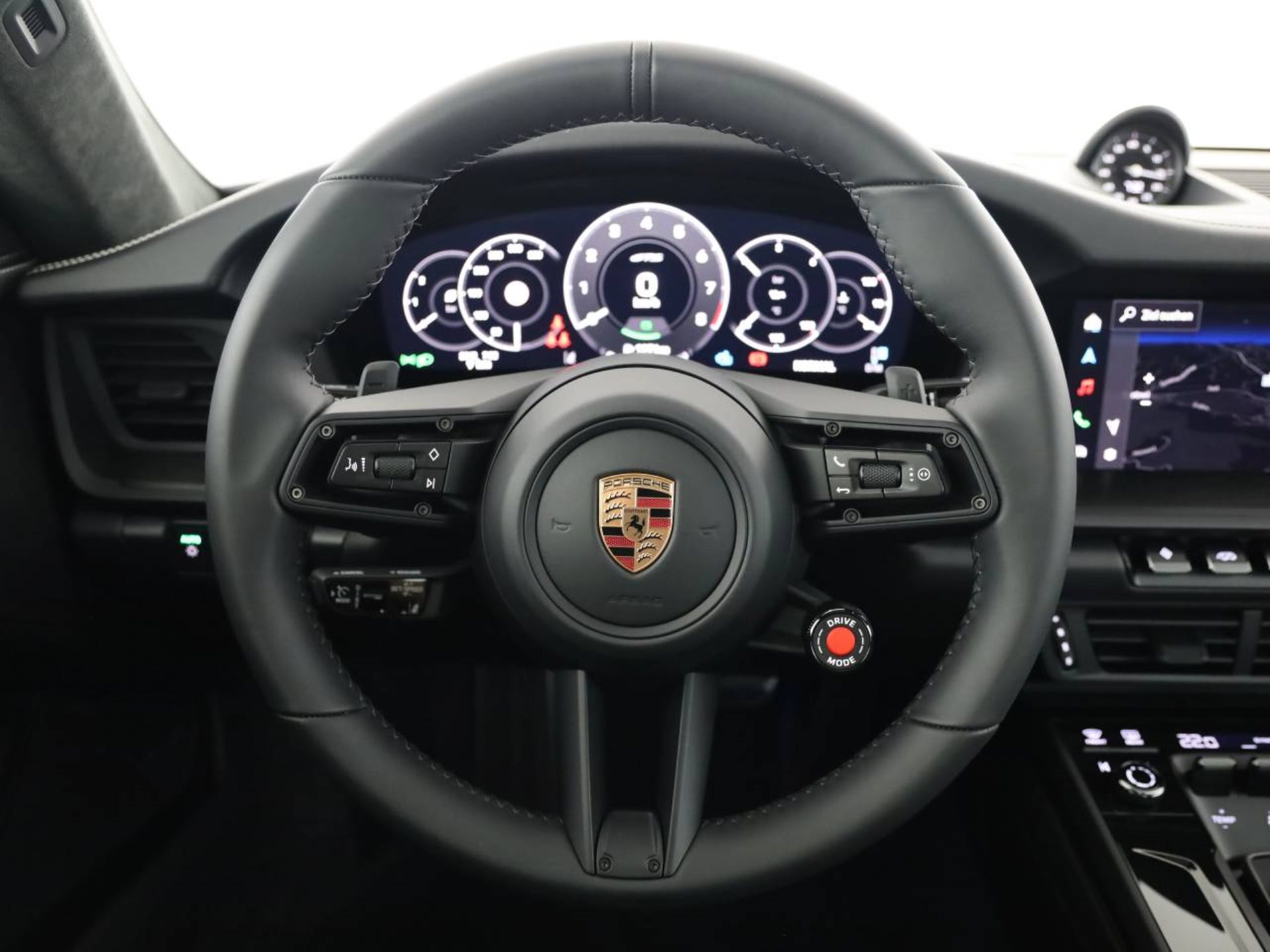 PORSCHE 911 Carrera GTS-image-4