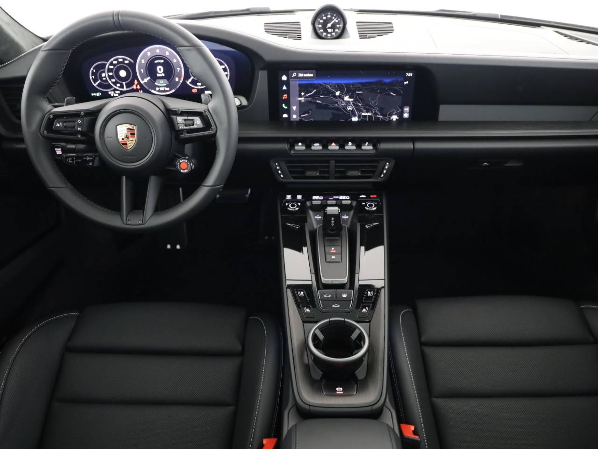 PORSCHE 911 Carrera GTS-image-10