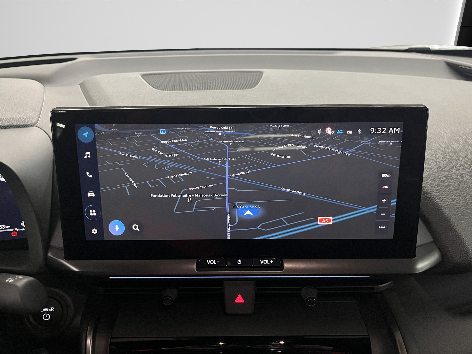 TOYOTA C-HR 2.0 PHEV GR Sport-image-10