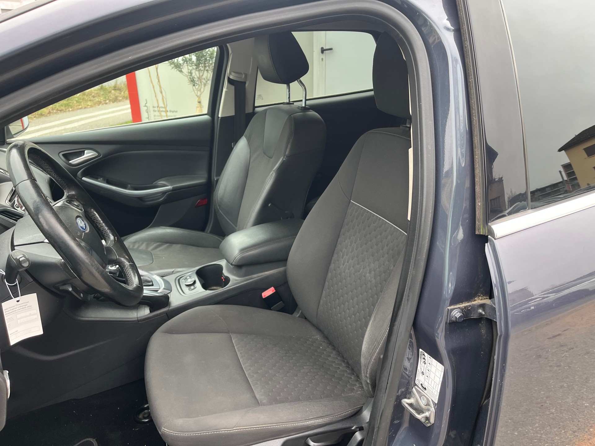 FORD Focus 1.6 SCTi Trend-image-9