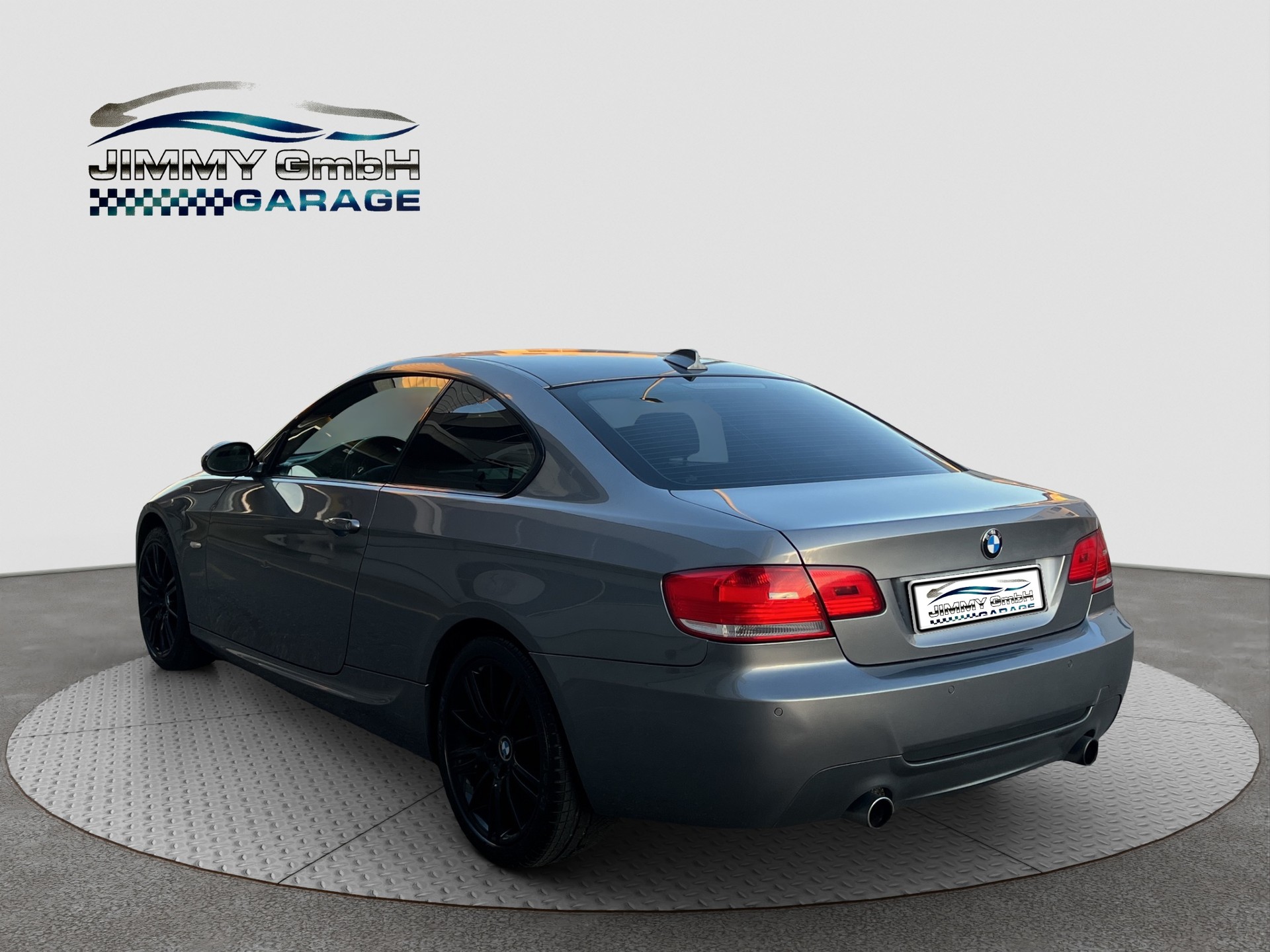 BMW 335i xDrive Coupé Steptronic-image-3