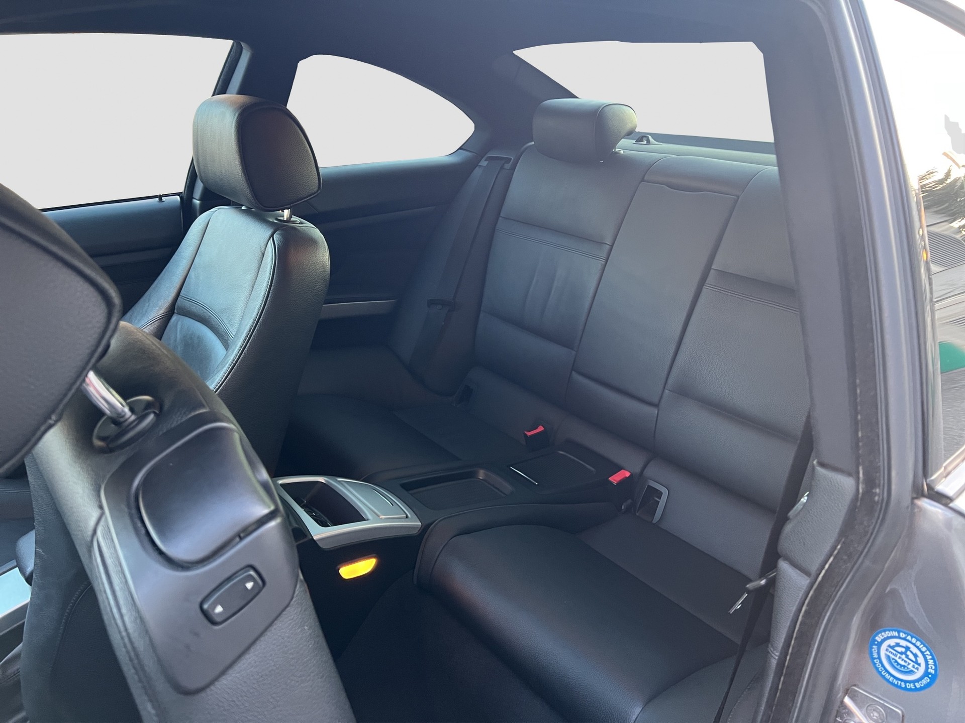 BMW 335i xDrive Coupé Steptronic-image-9