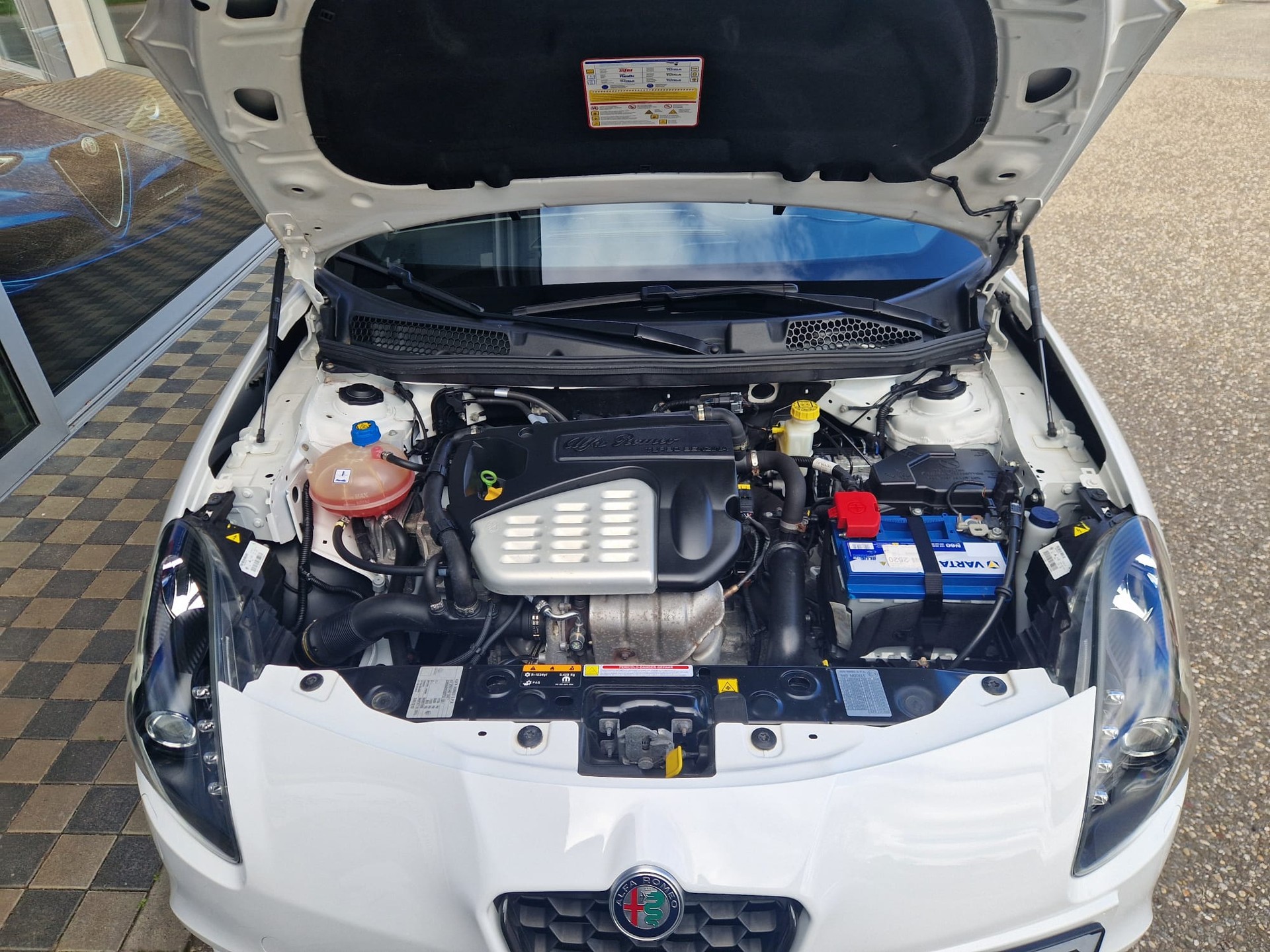 ALFA ROMEO Giulietta 1.4 Turbo Sport-image-9