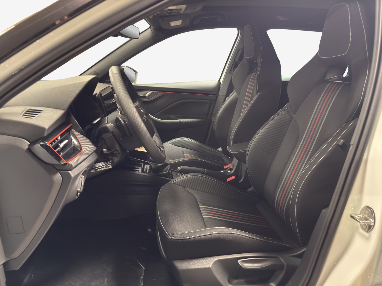 SKODA Kamiq Monte Carlo-image-7