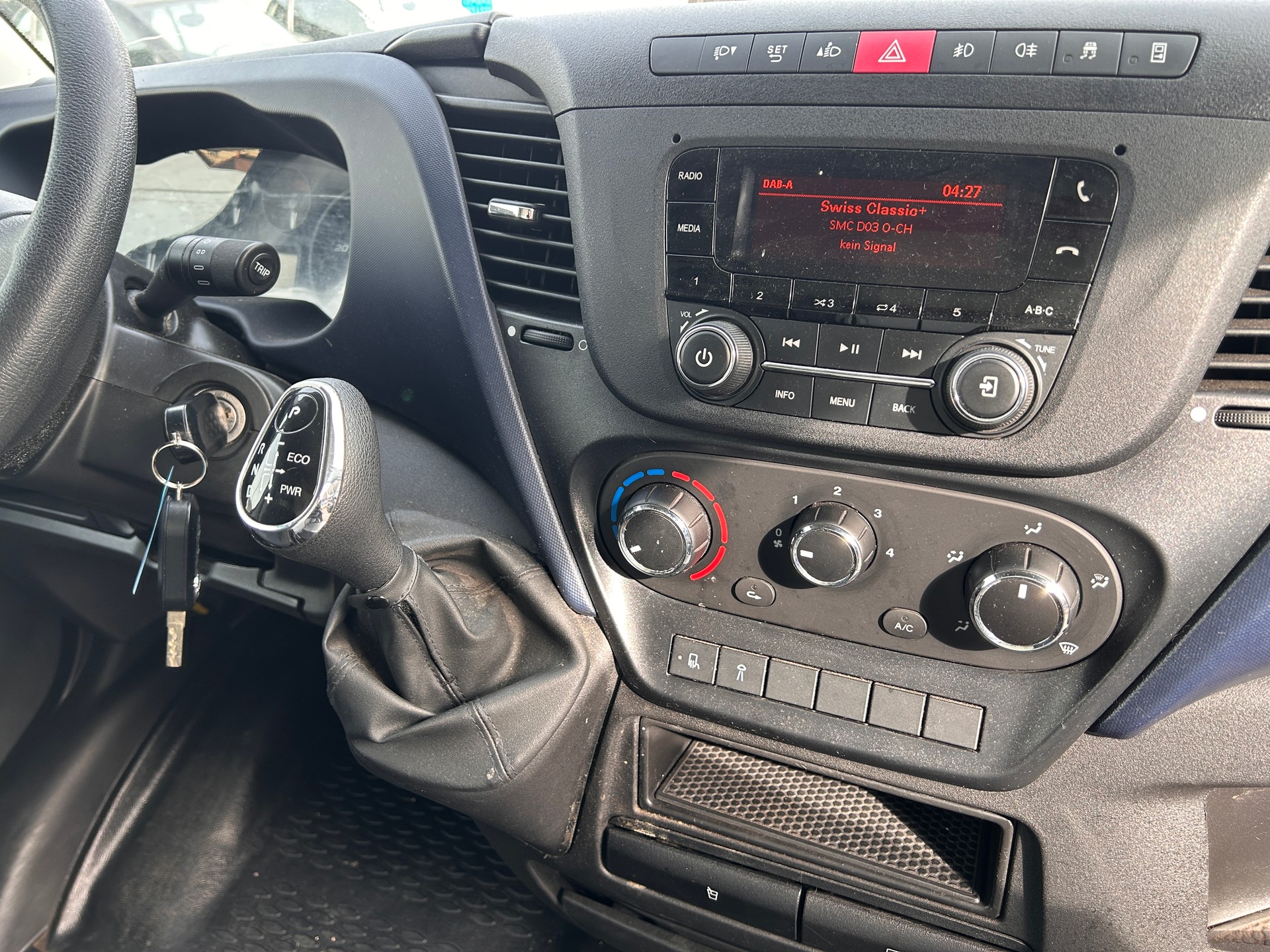 IVECO 35 S 14 A8 V-image-10