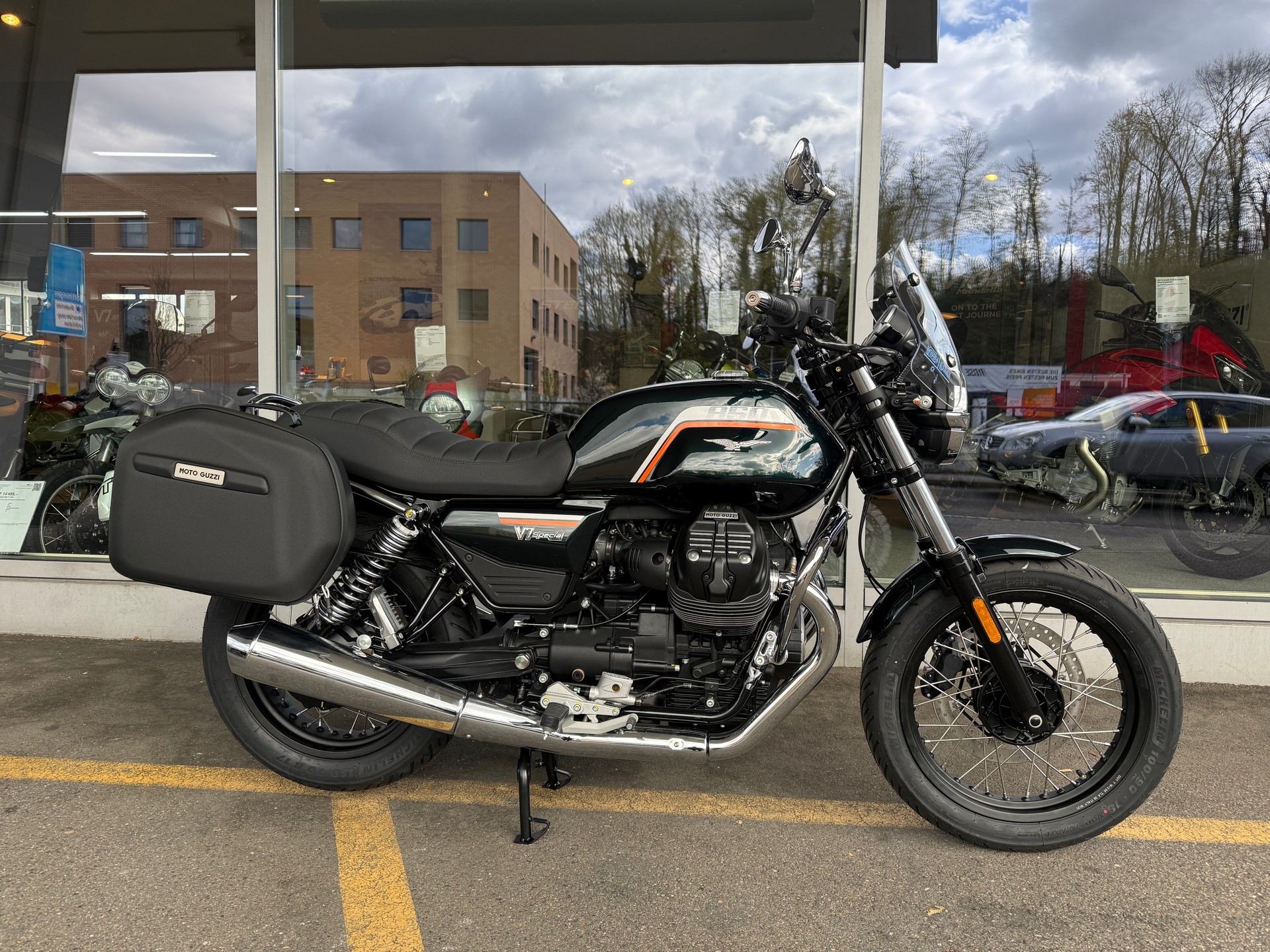 MOTO GUZZI V7 IV 850 Special E5+-showroom-element-2