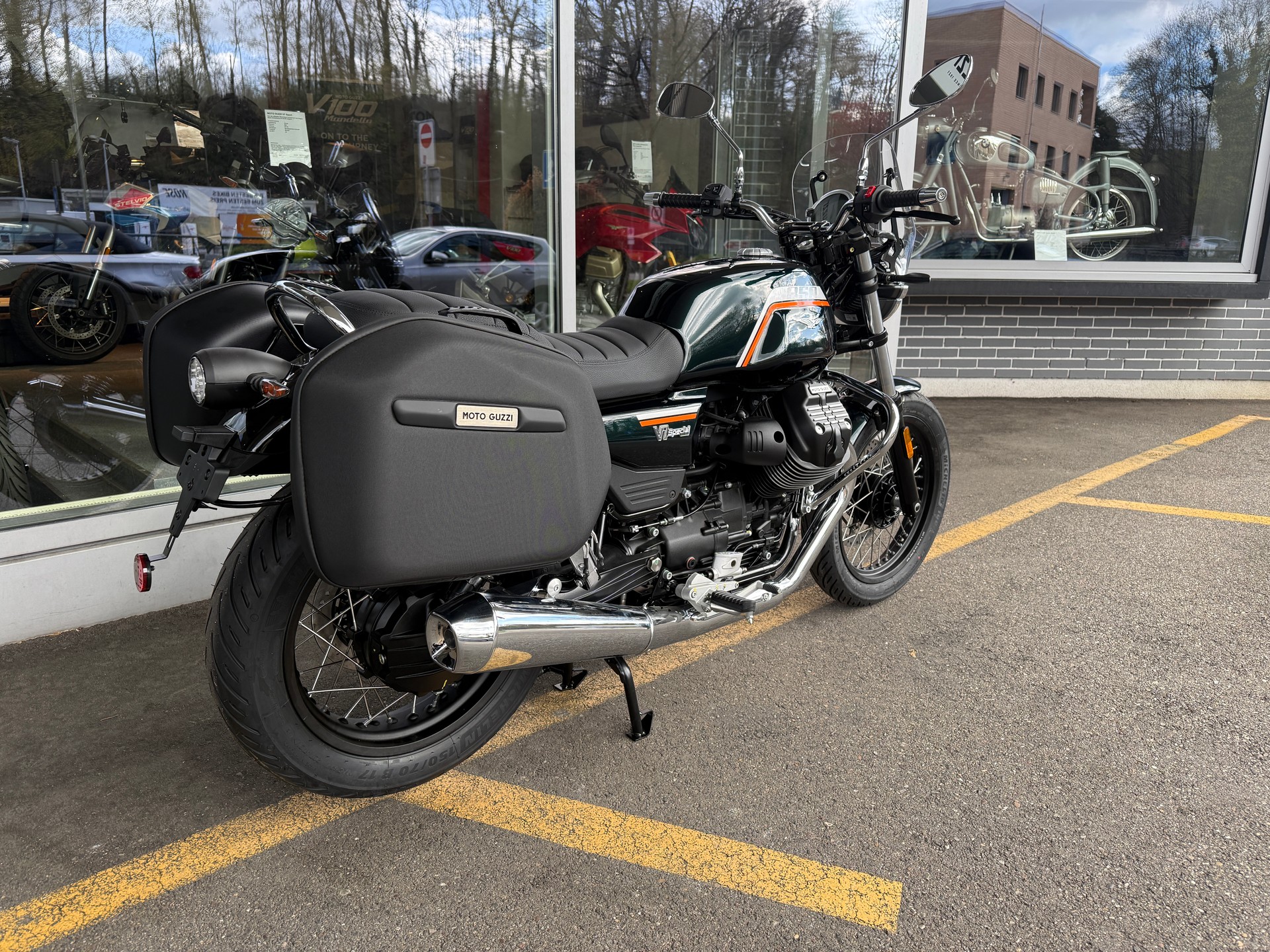 MOTO GUZZI V7 IV 850 Special E5+-showroom-element-3