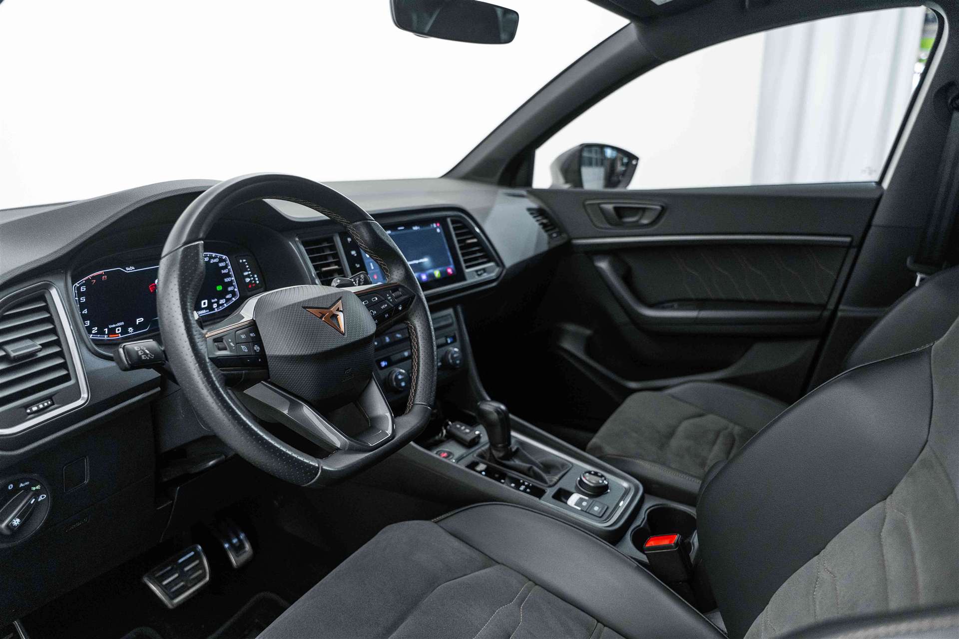 CUPRA Ateca 2.0TSI VZ 4Drive DSG 300PS-image-7