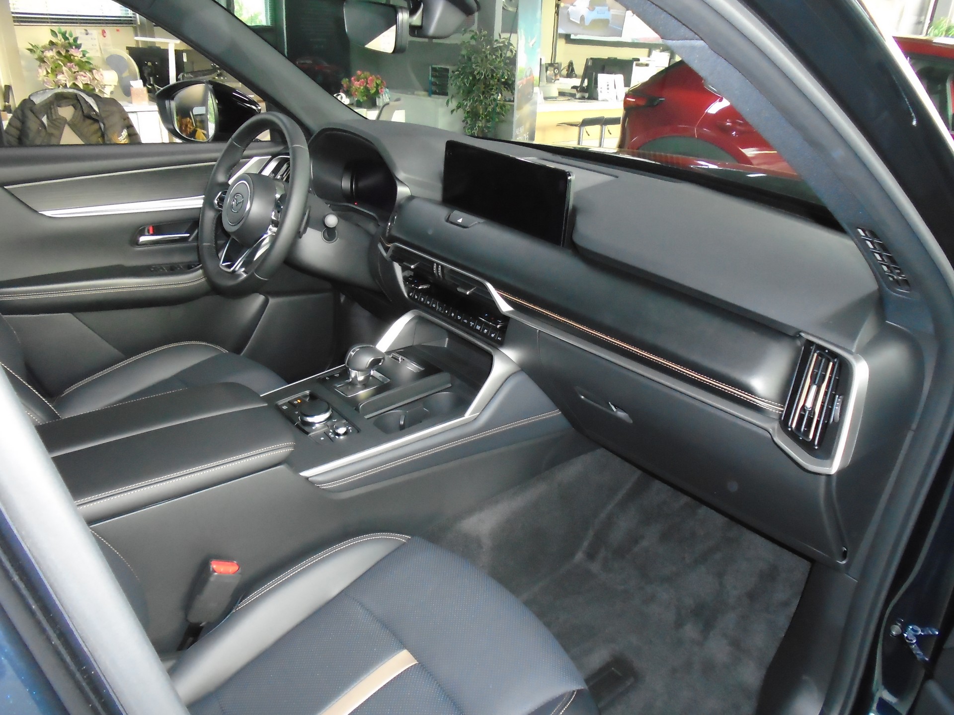 MAZDA CX-80 e-Skyactiv D254 MHEV AWD Homura Plus-image-4