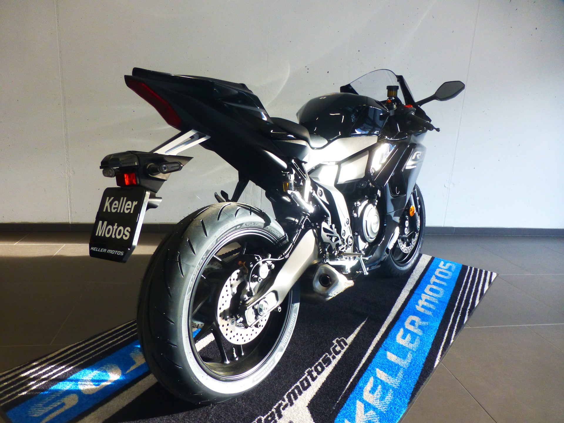 YAMAHA YZF-R7 (35kW) MY 2026-image-9