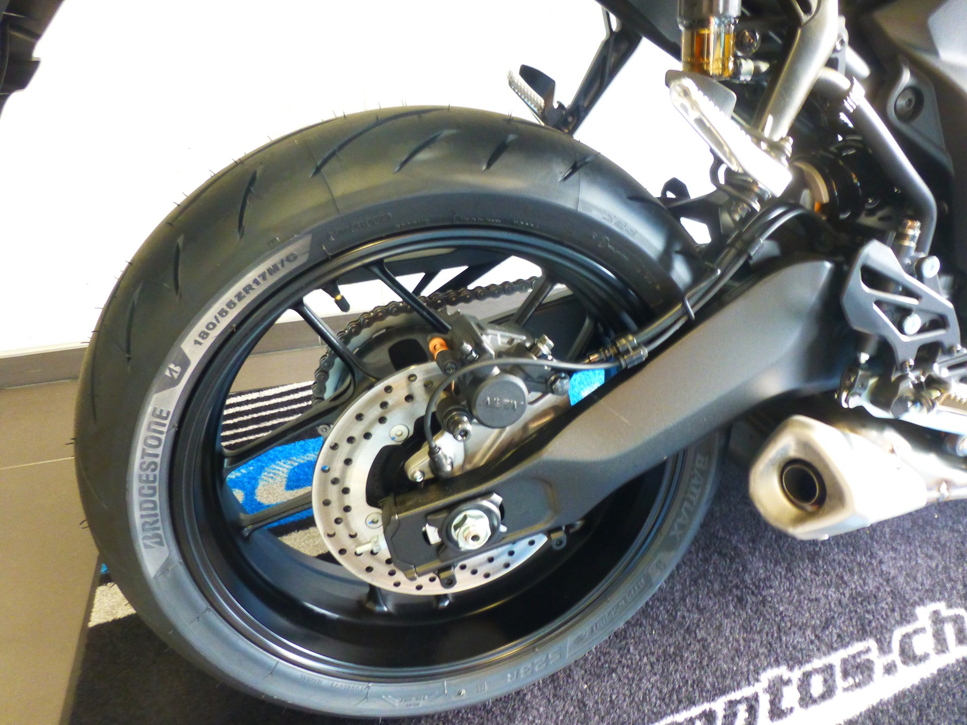 YAMAHA YZF-R7 (35kW) MY 2026-image-4