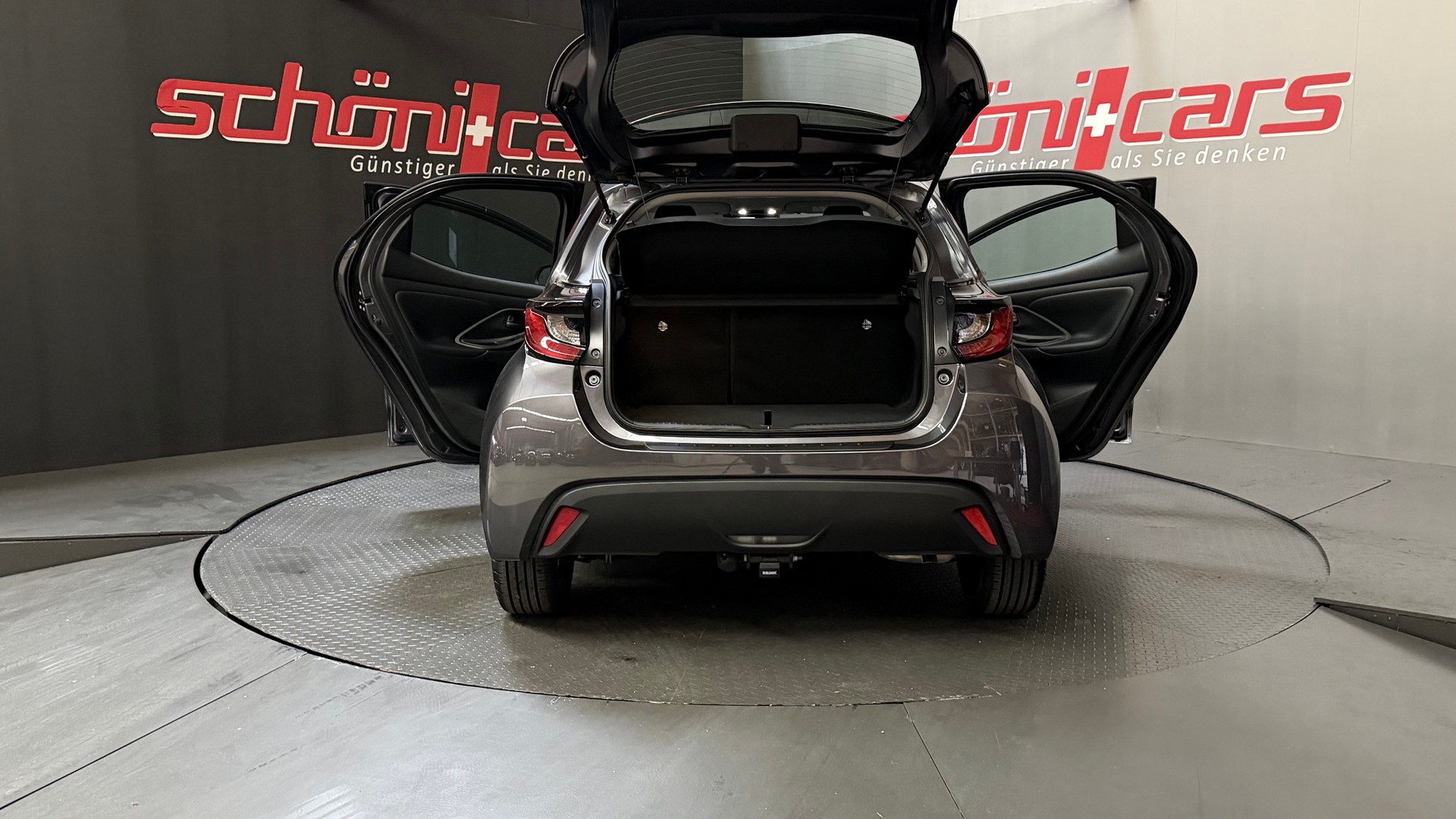 TOYOTA Yaris 1.5 Business e-CVT-image-5
