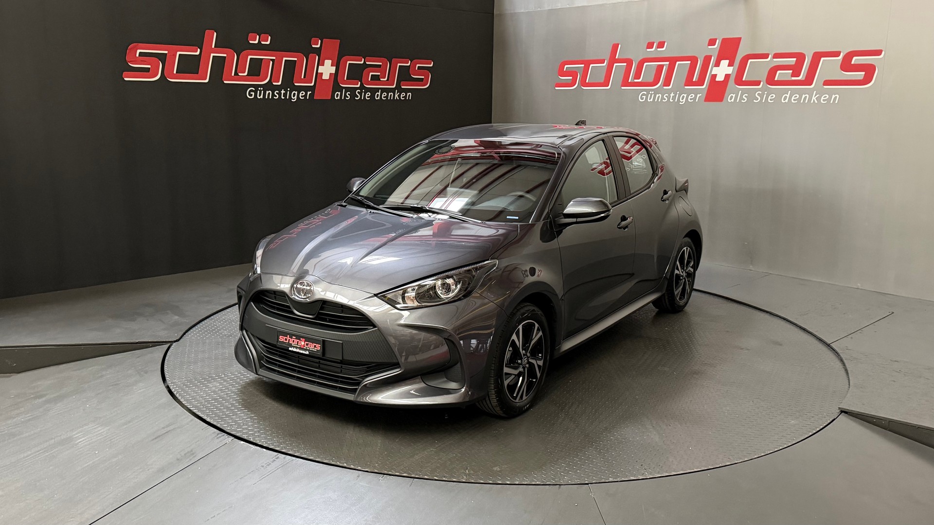 TOYOTA Yaris 1.5 Business e-CVT-image-1