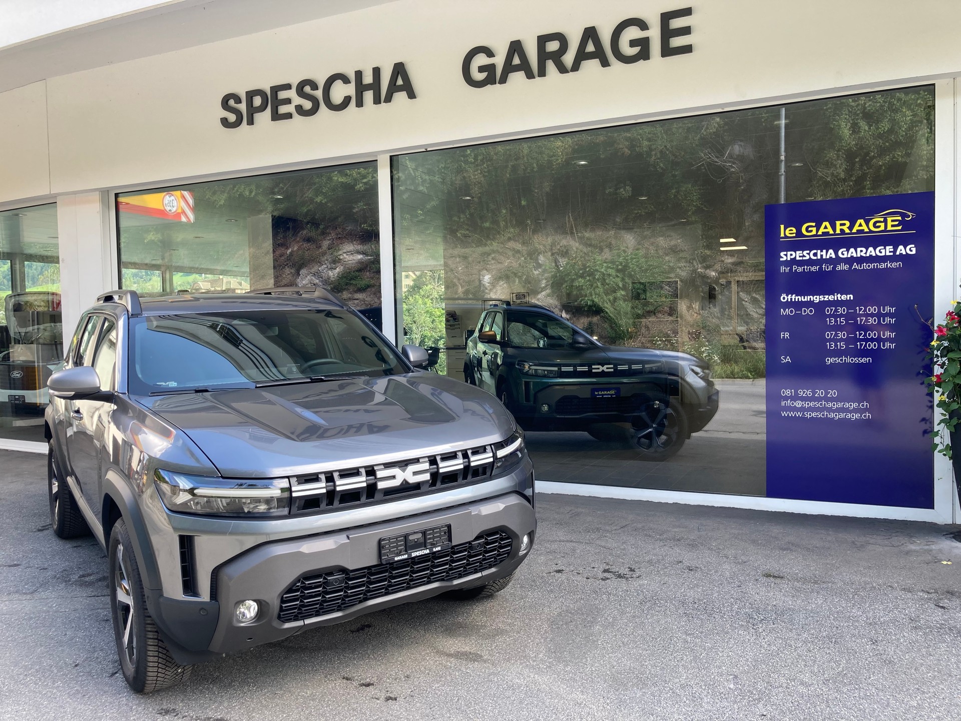 DACIA Duster TCe 130 48V Journey 4x4-showroom-element-1