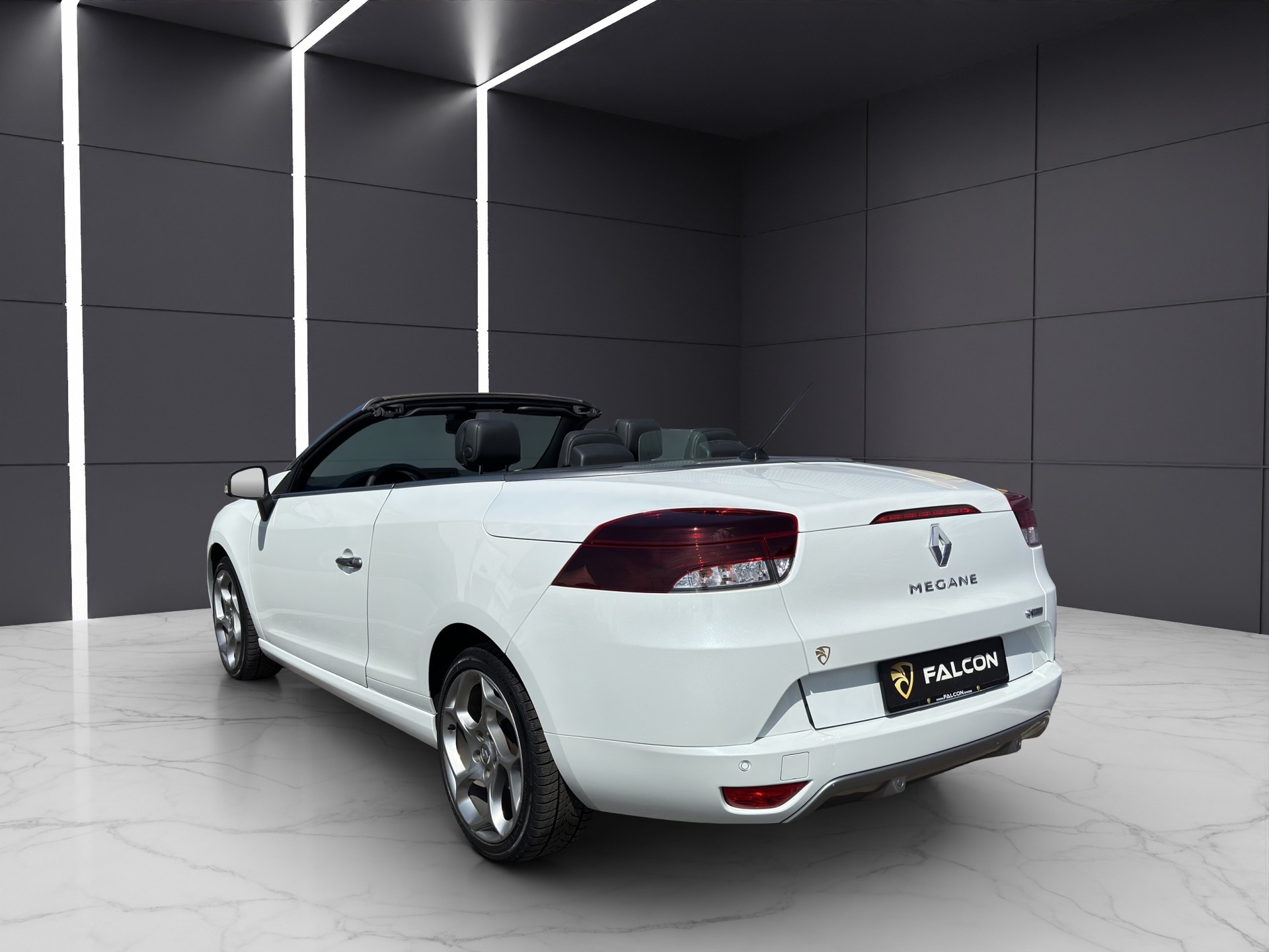 RENAULT Mégane CC 2.0 16V Turbo GT-showroom-element-3