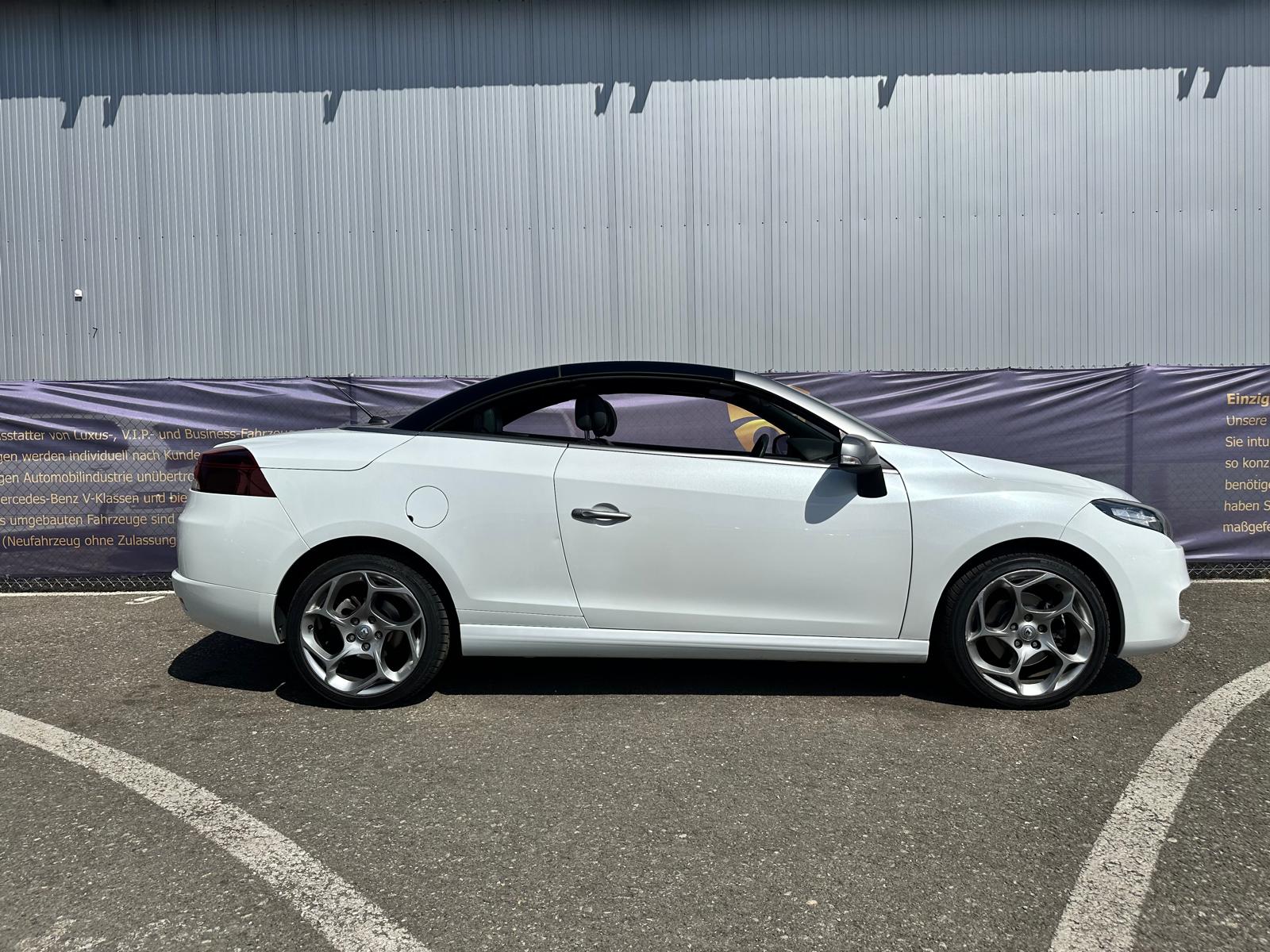 RENAULT Mégane CC 2.0 16V Turbo GT-image-11