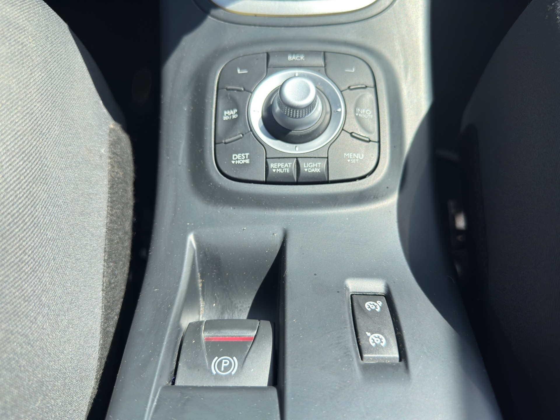 RENAULT Mégane CC 2.0 16V Turbo GT-image-33