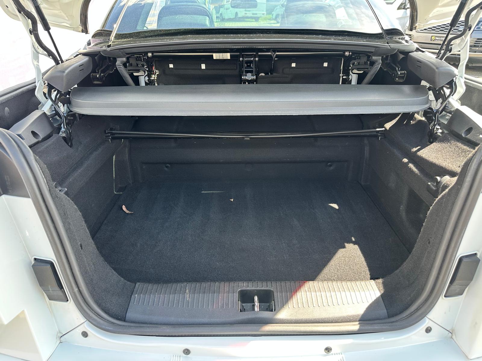 RENAULT Mégane CC 2.0 16V Turbo GT-image-14