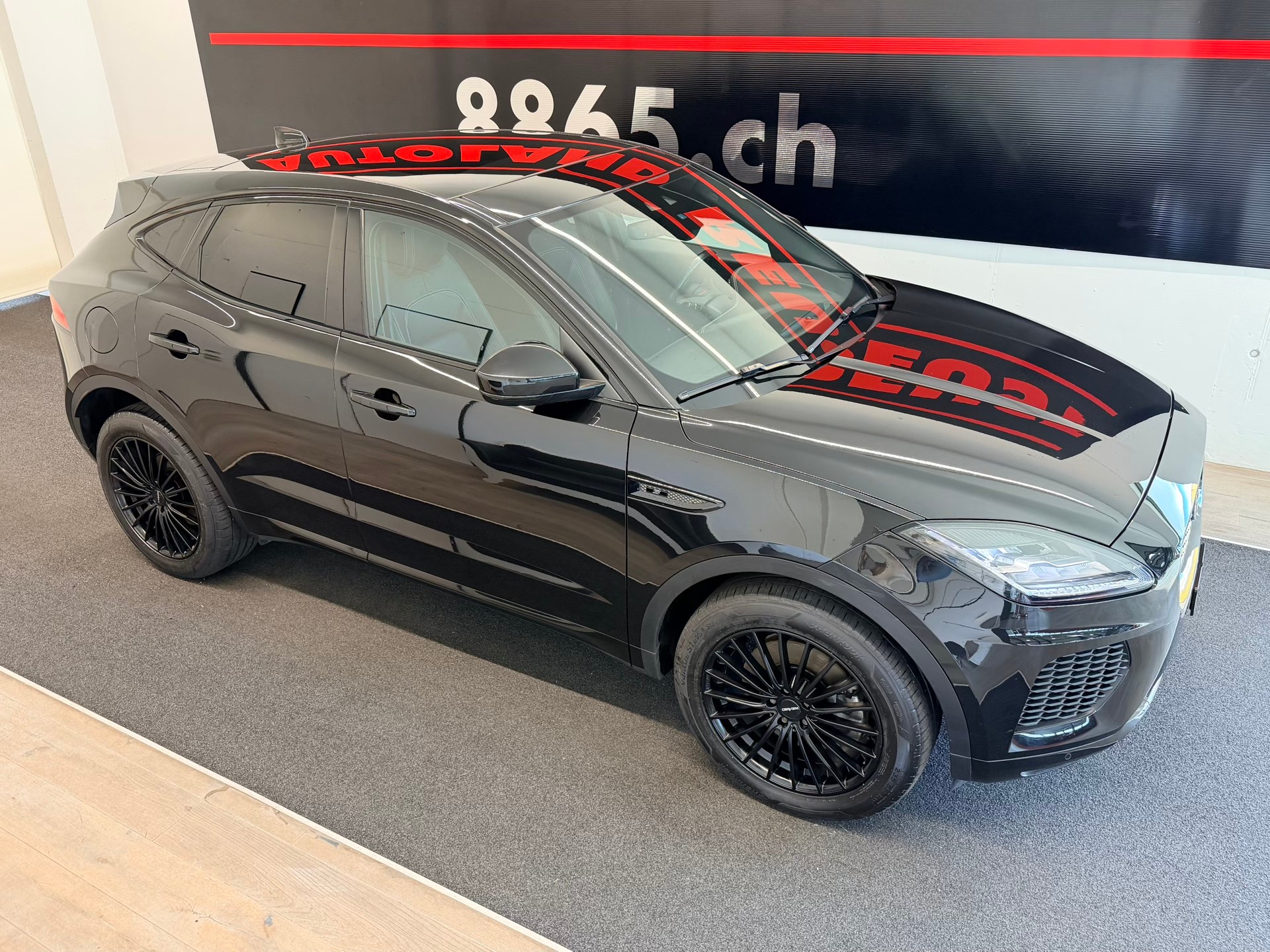 JAGUAR E-Pace P200 R-Dynamic S AWD Automatik-image-4