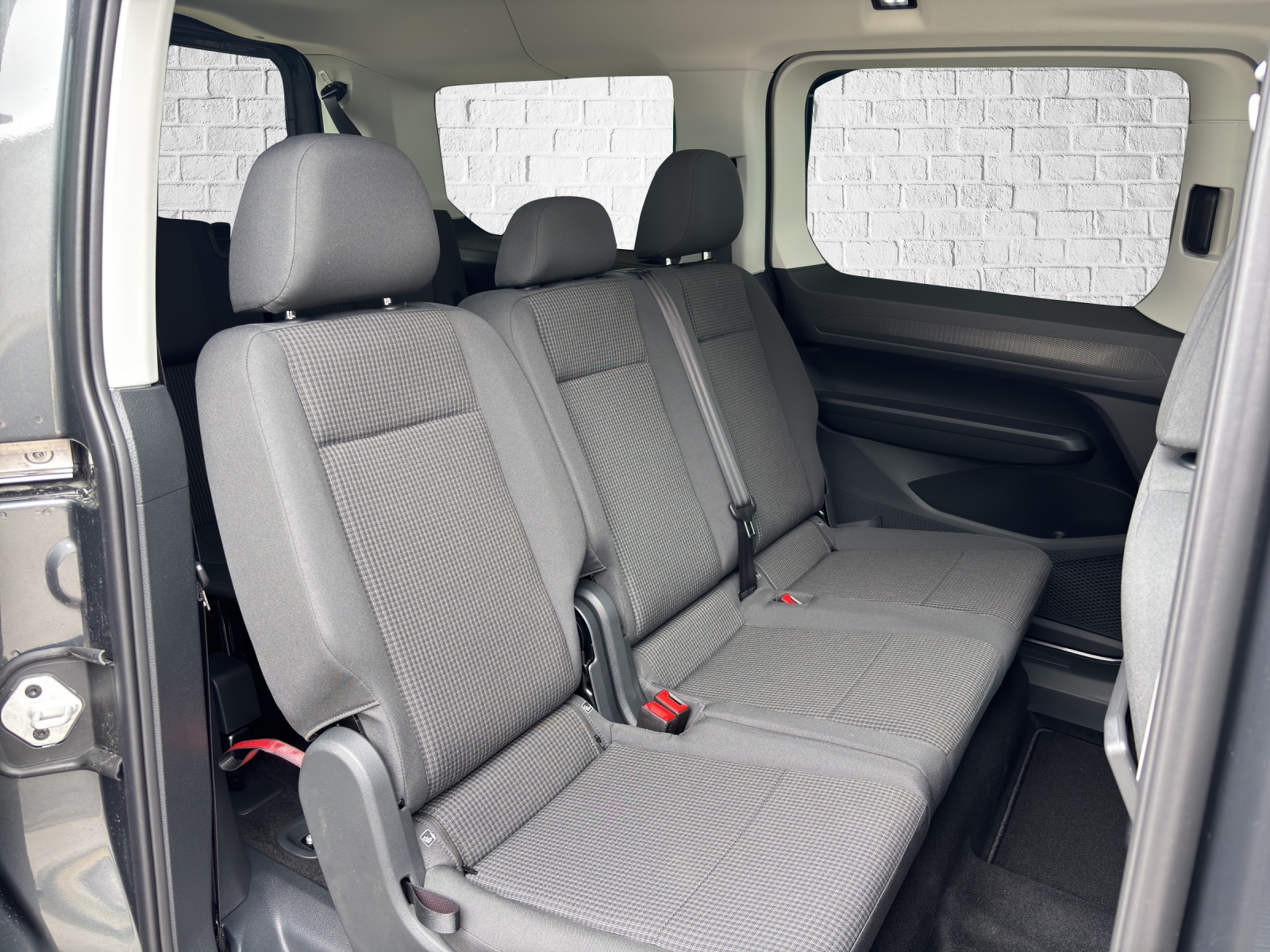 VW Caddy Maxi 2.0 TDI 4Motion-image-14