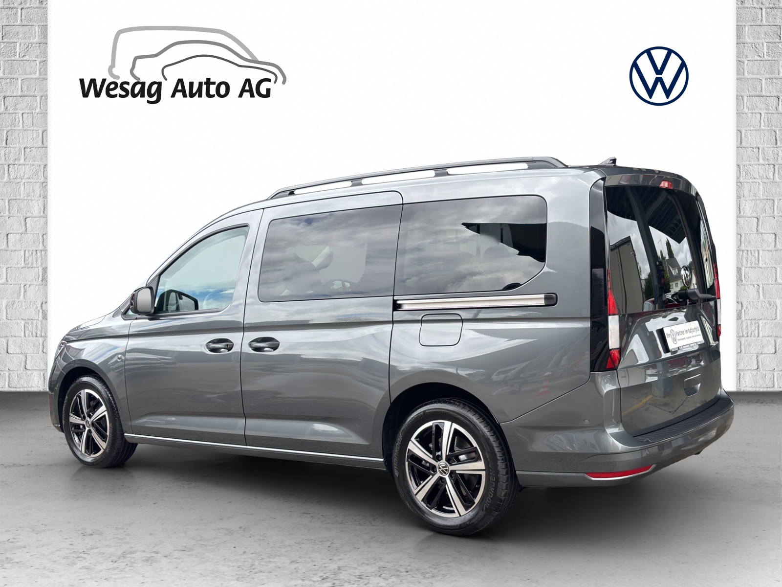 VW Caddy Maxi 2.0 TDI 4Motion-image-4