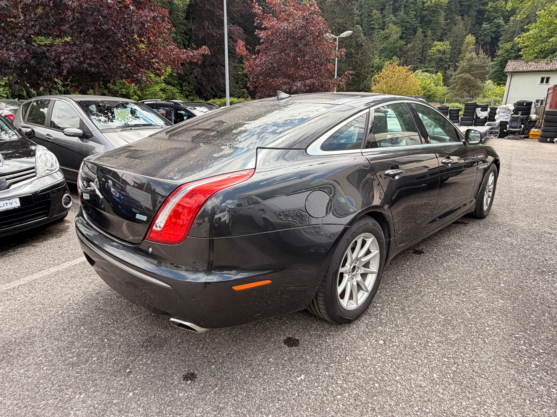 JAGUAR XJ 3.0 V6 S/C Premium Luxury Automatic AWD-image-5