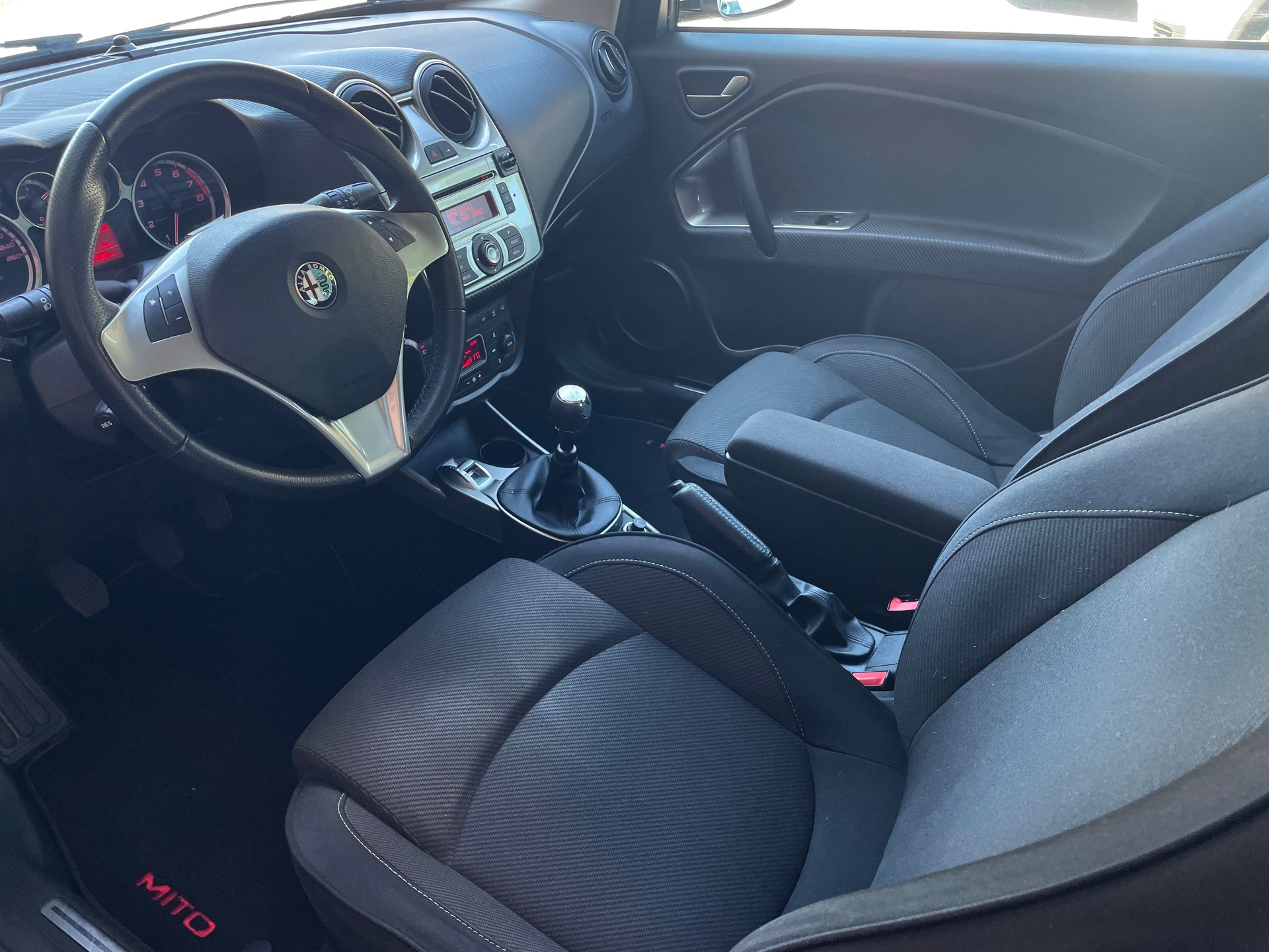 ALFA ROMEO MiTo 1.4 TB Distinctive-image-2