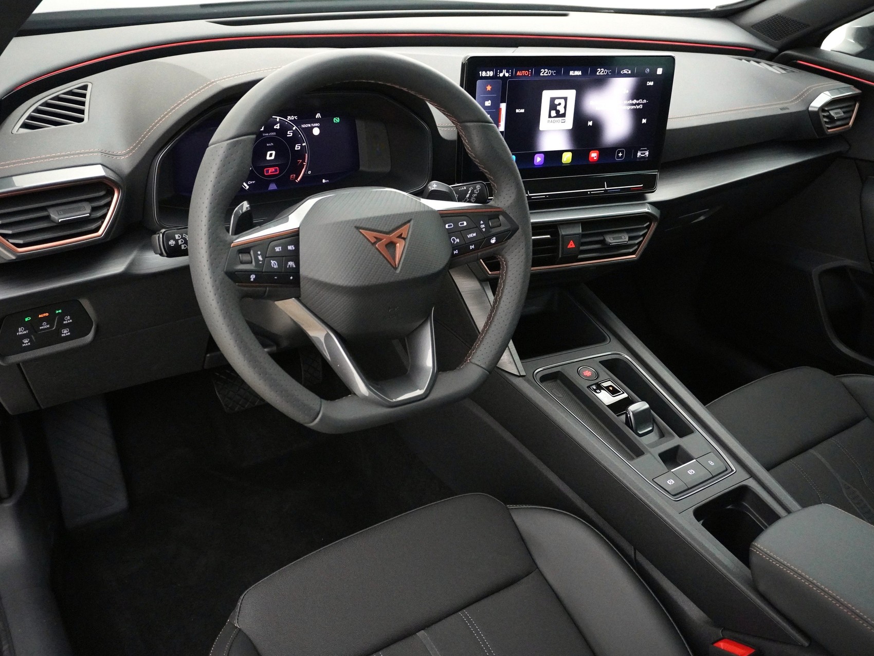 CUPRA Leon ST 1.5 eTSI ACT DSG-image-9