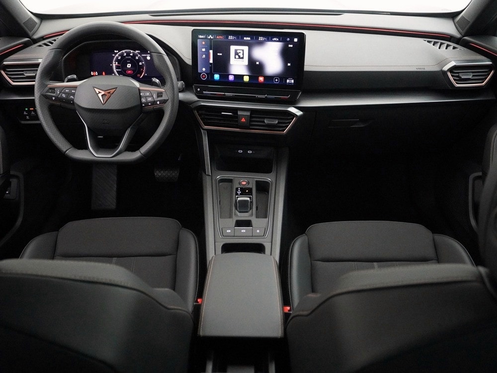 CUPRA Leon ST 1.5 eTSI ACT DSG-image-10