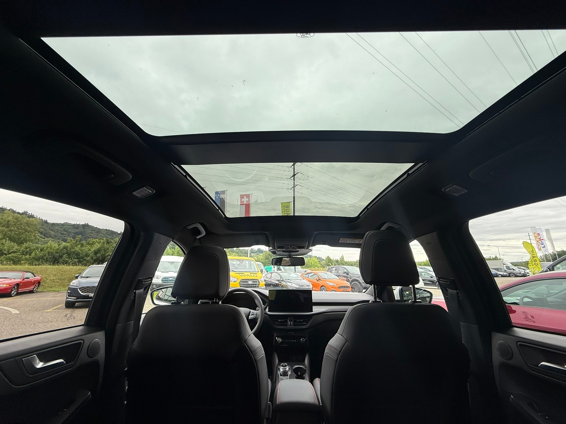 FORD Kuga 2.5 PHEV ST-Line X FWD-image-9
