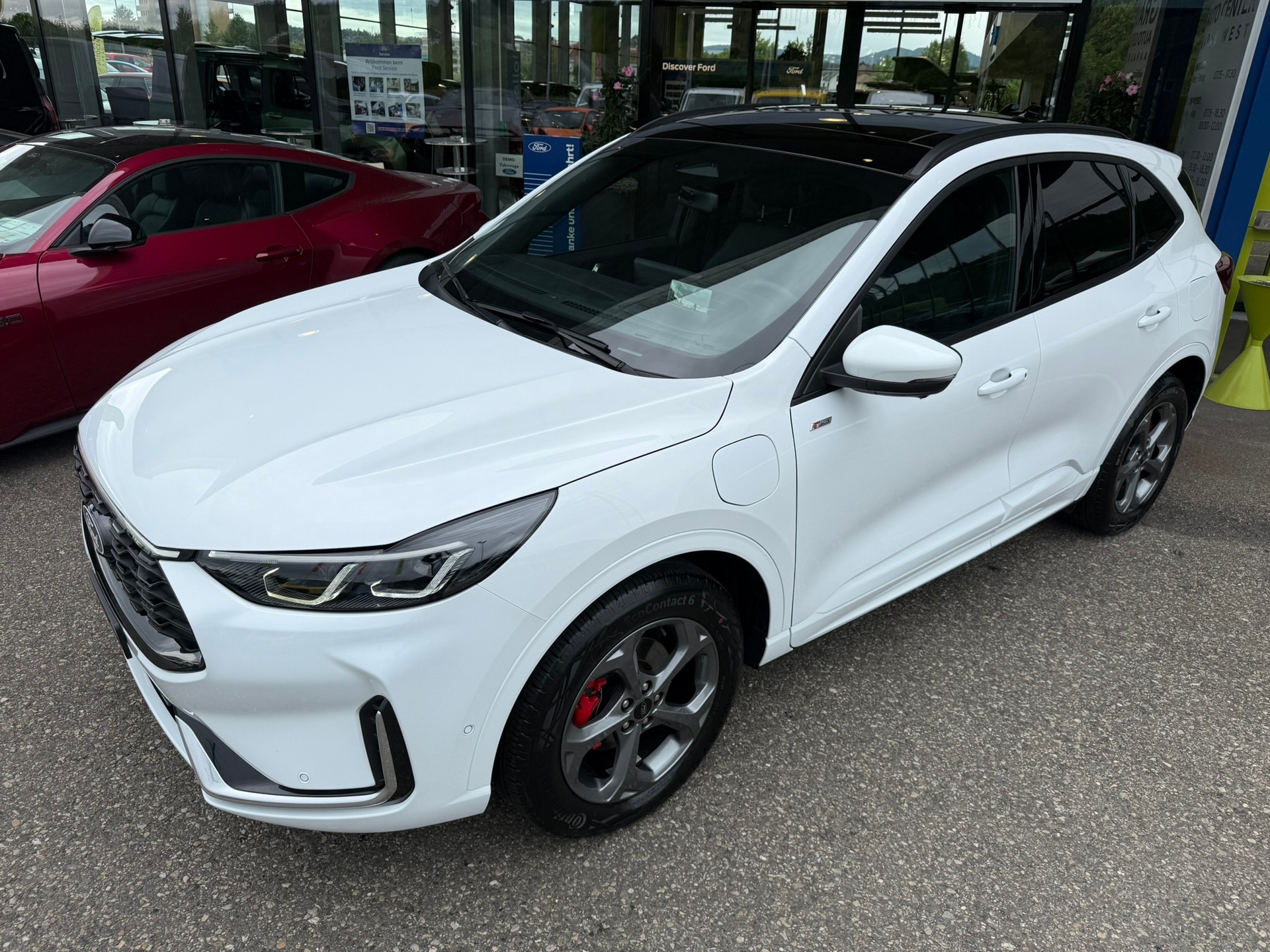 FORD Kuga 2.5 PHEV ST-Line X FWD-image-2