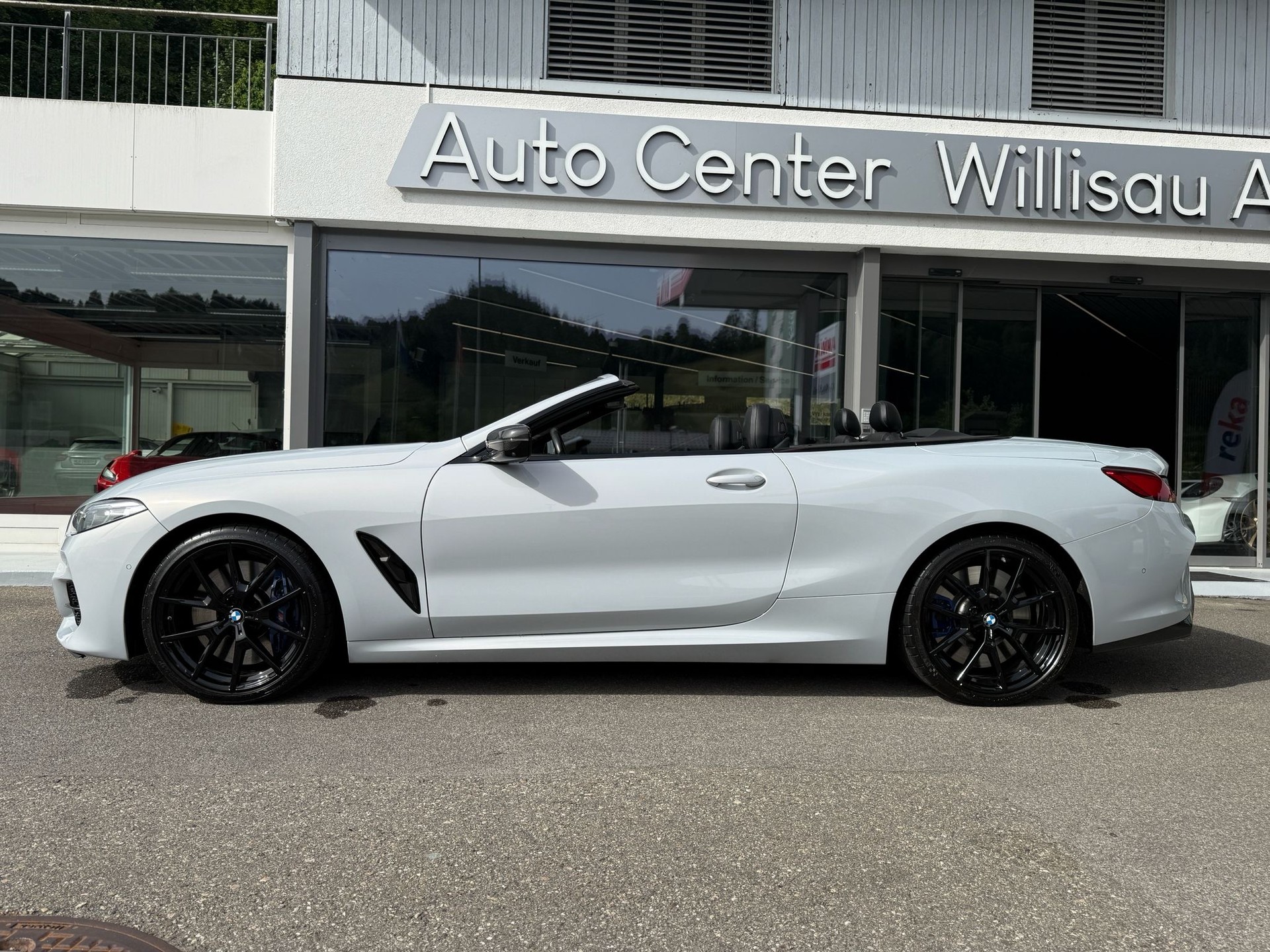BMW M850i xDrive Steptronic-image-18