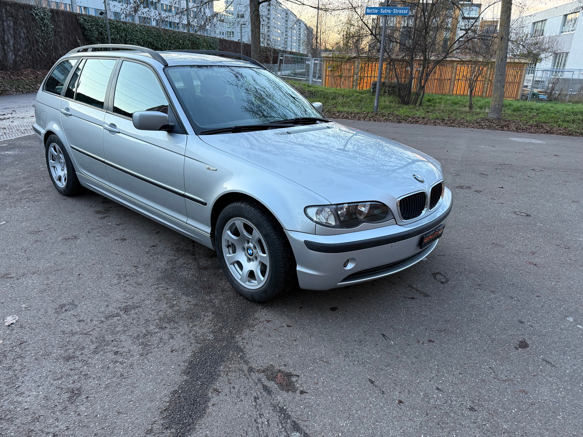 BMW 318i Touring Efficiency-image-4