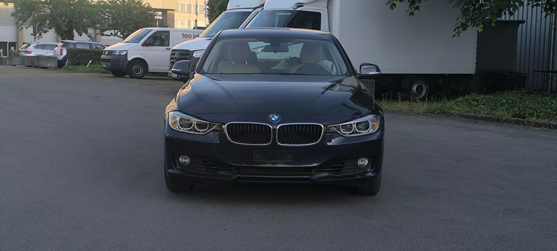 BMW 320i