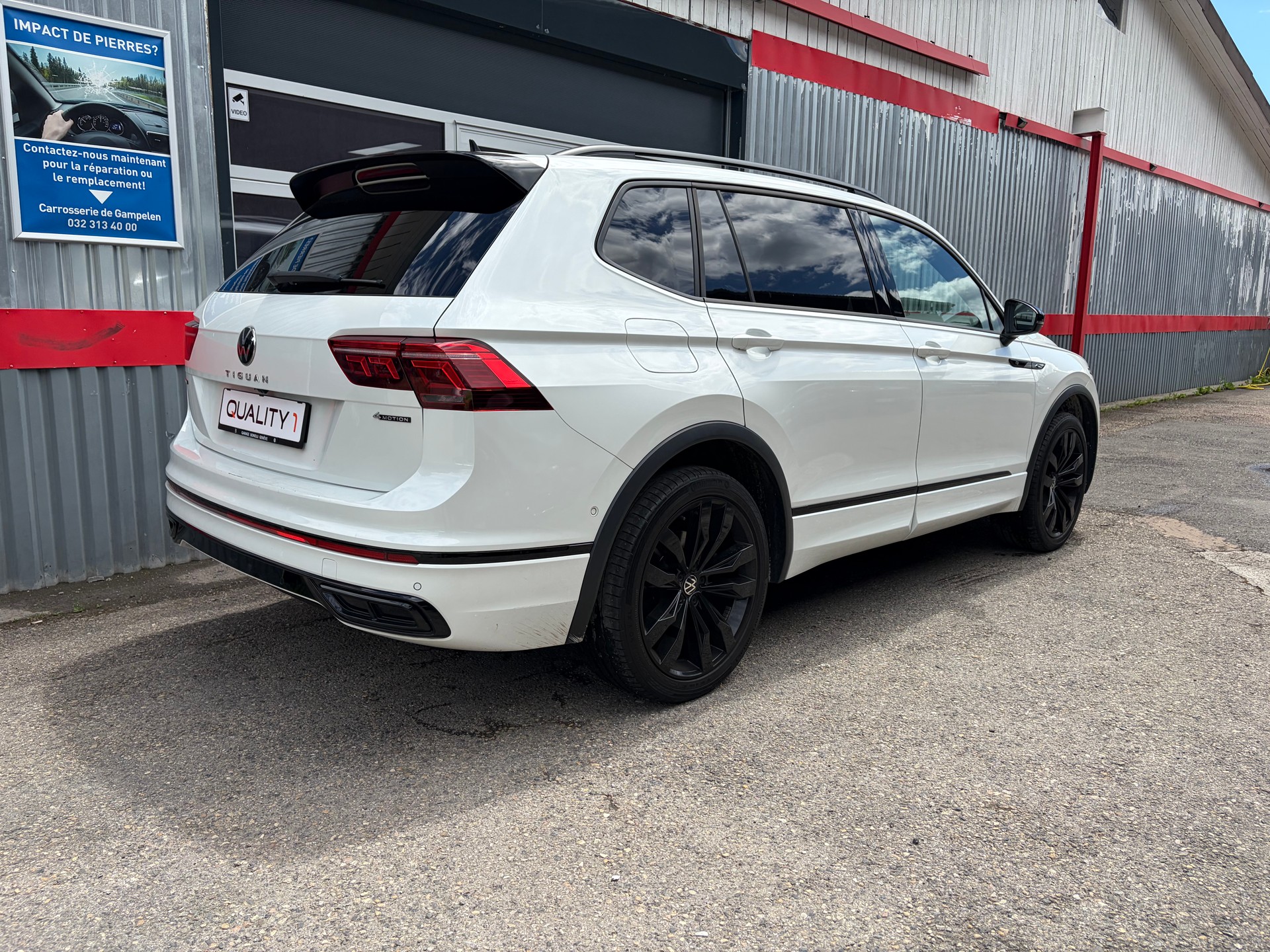 VW Tiguan Allspace 2.0TSI R-Line 4Motion DSG-image-5