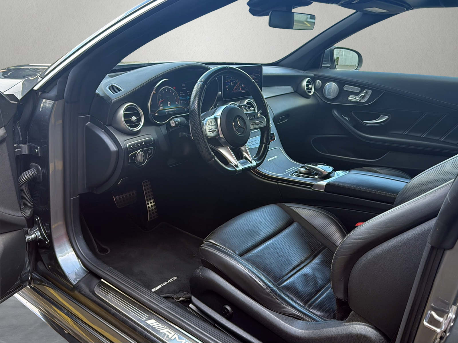 MERCEDES-BENZ C 63 AMG 9G-tronic-image-10