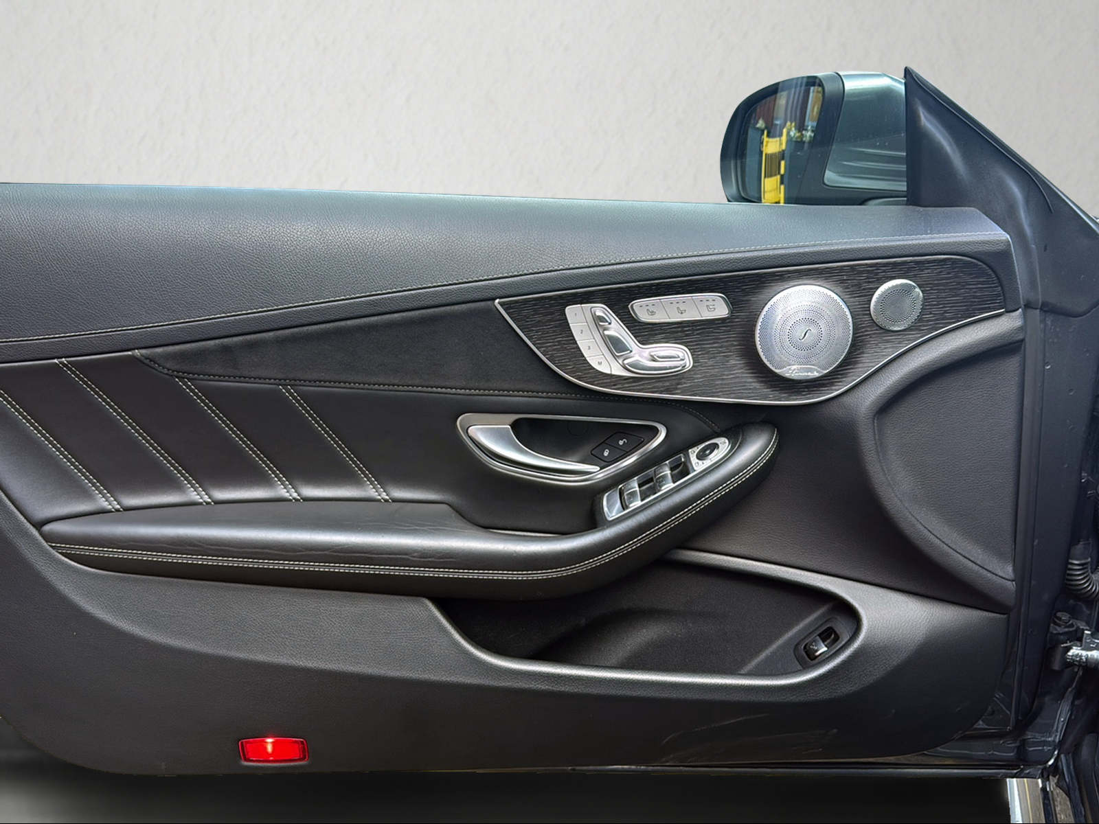 MERCEDES-BENZ C 63 AMG 9G-tronic-image-12