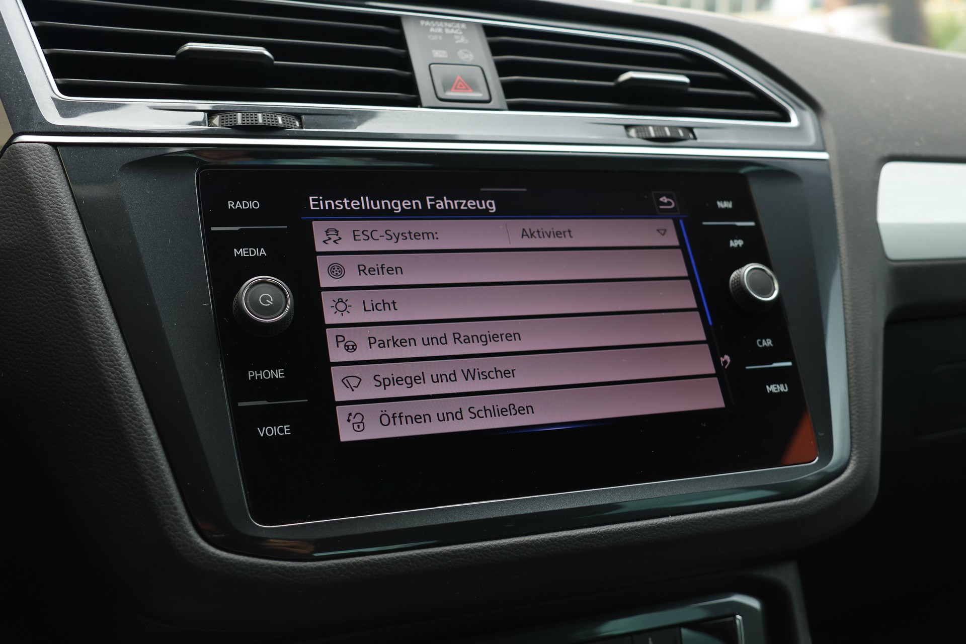 VW Tiguan 1.5TSI Evo Starter-image-22