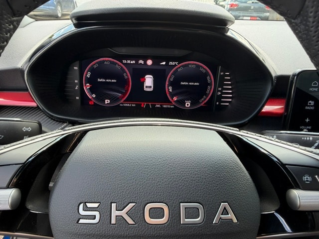 SKODA Fabia 1.0 TSI Monte Carlo DSG-image-9